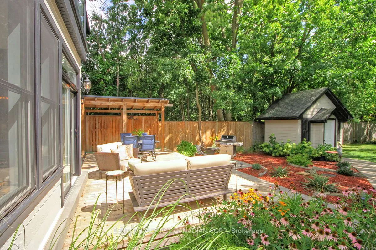 171 TECUMSEH Avenue E