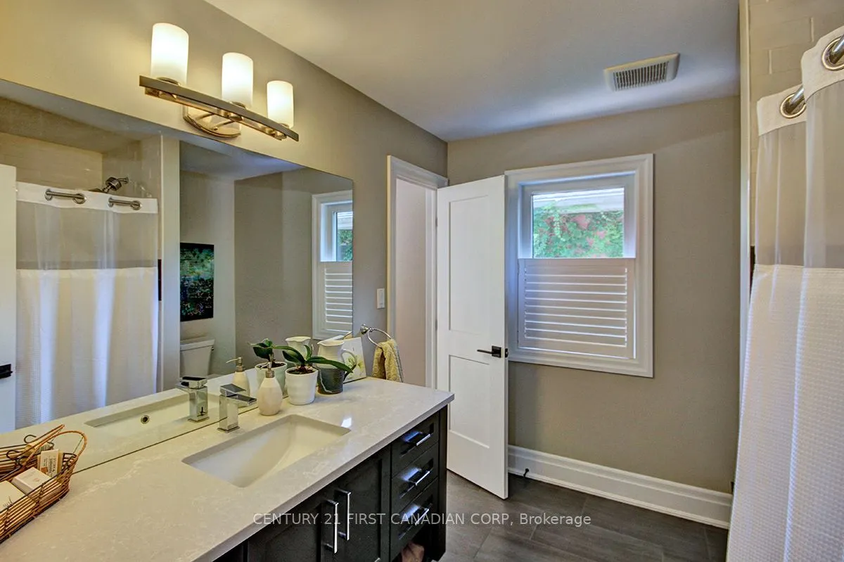 171 TECUMSEH Avenue E