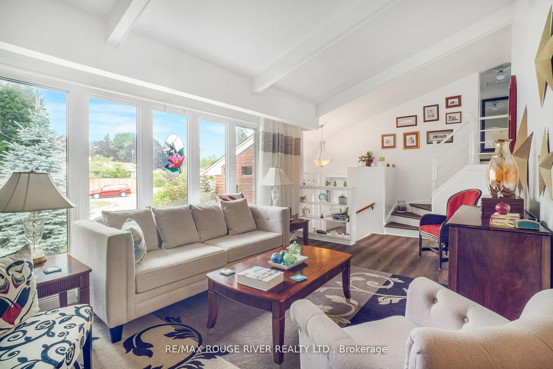5210 Timothy Crescent