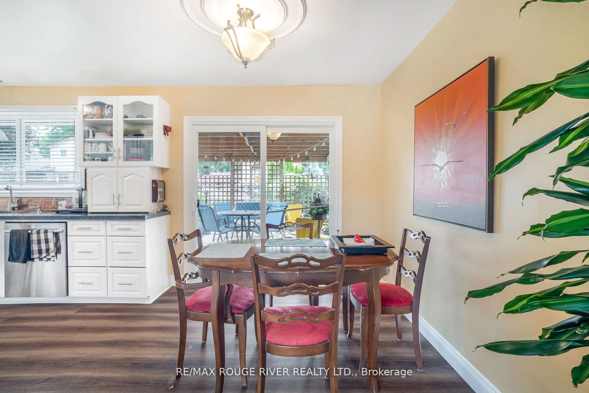 5210 Timothy Crescent