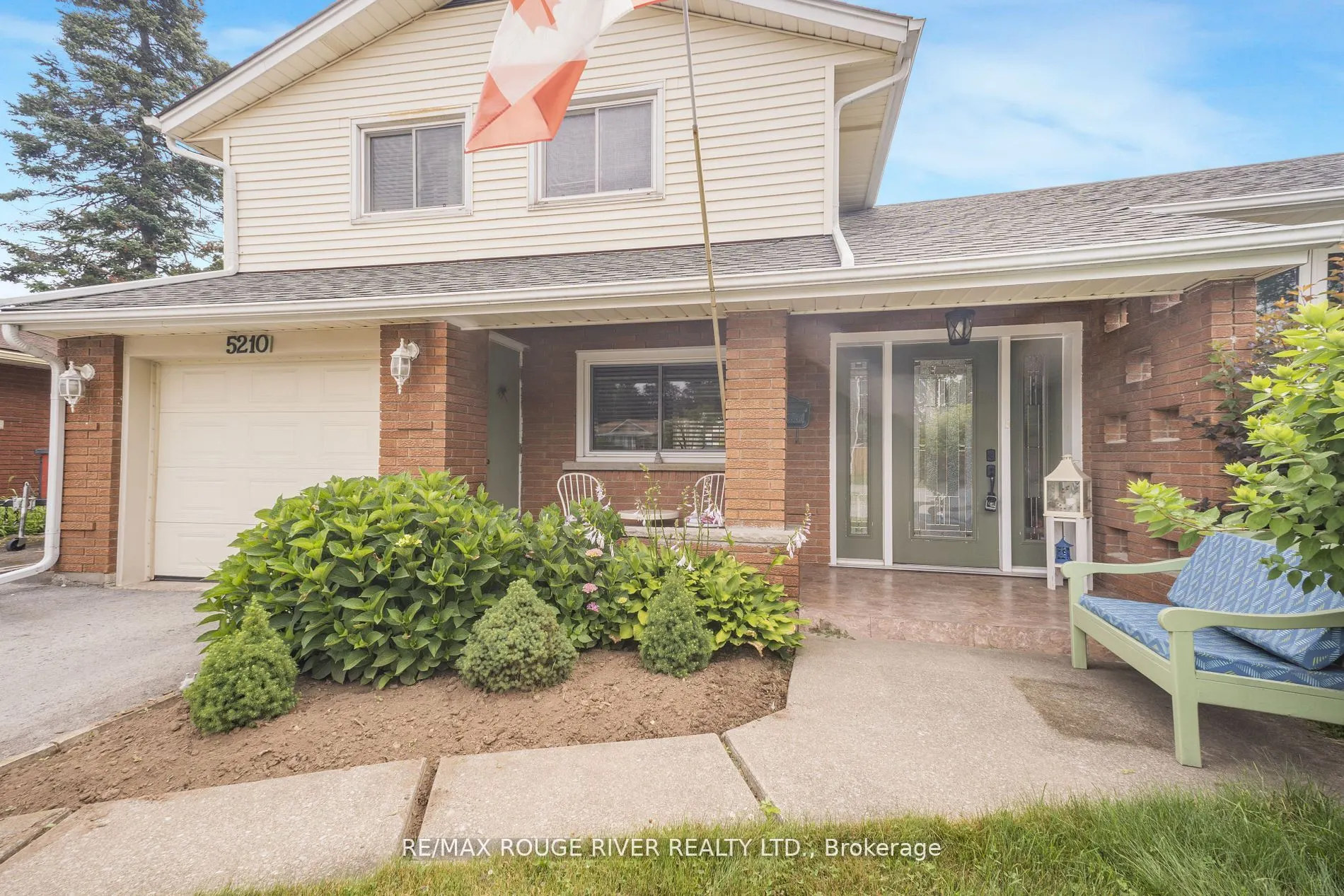 5210 Timothy Crescent