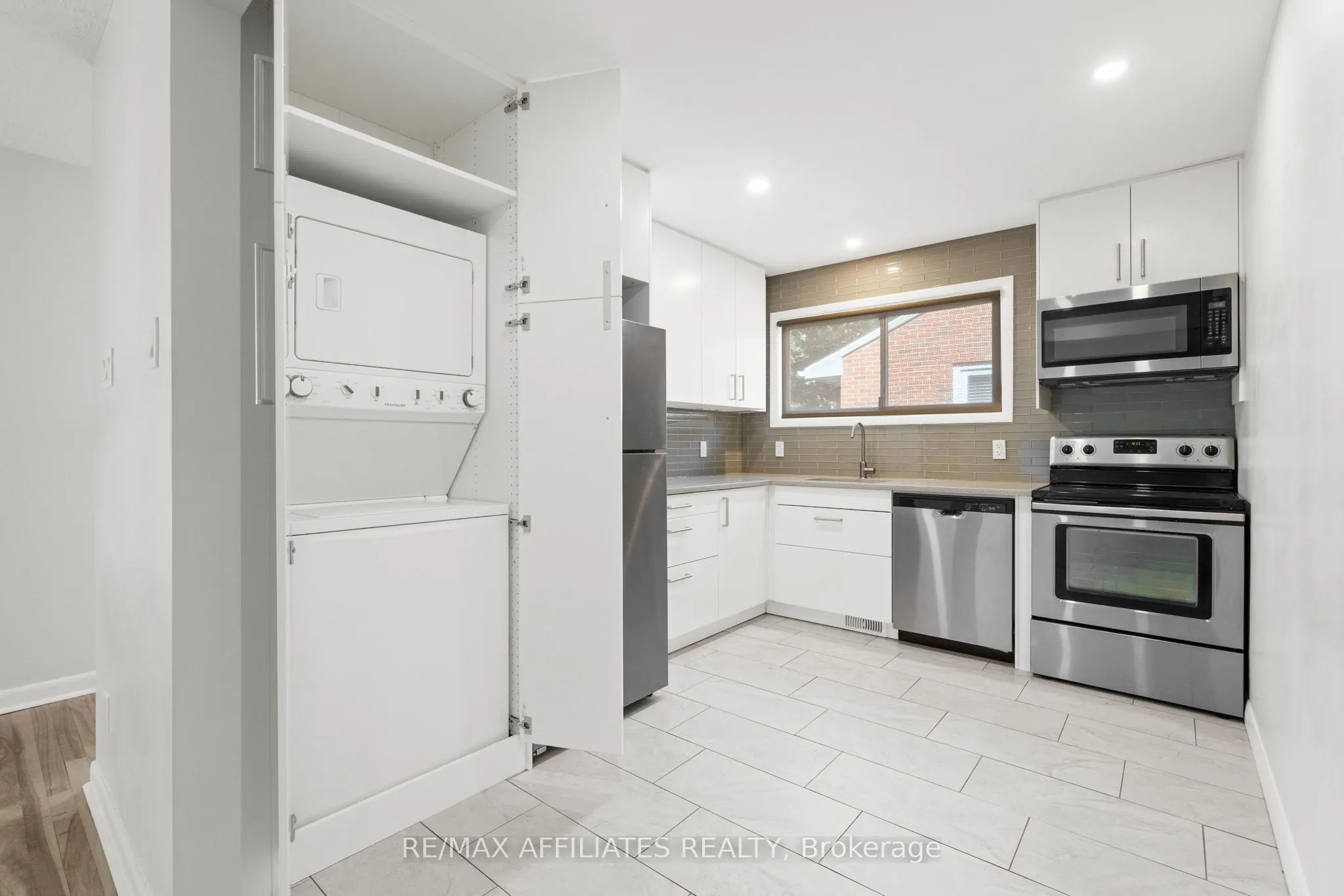 1316 Bloomsbury Crescent