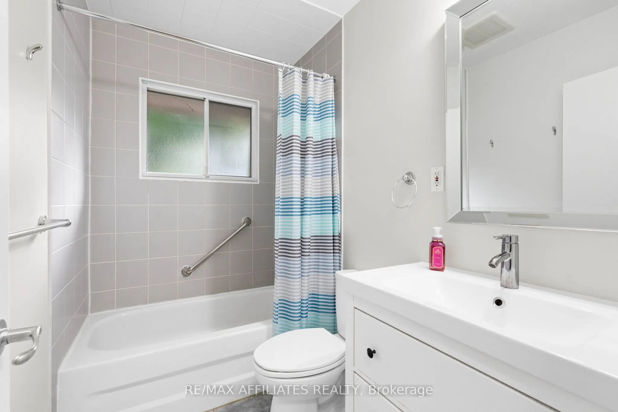 1316 Bloomsbury Crescent
