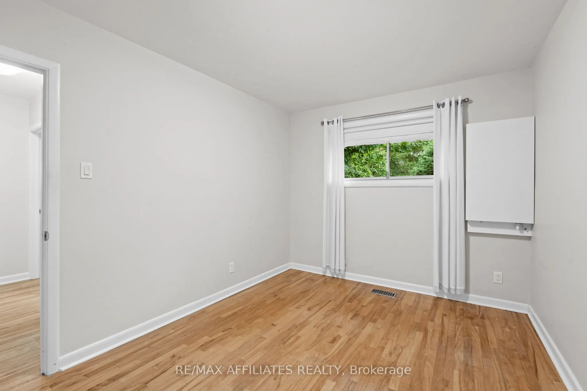1316 Bloomsbury Crescent