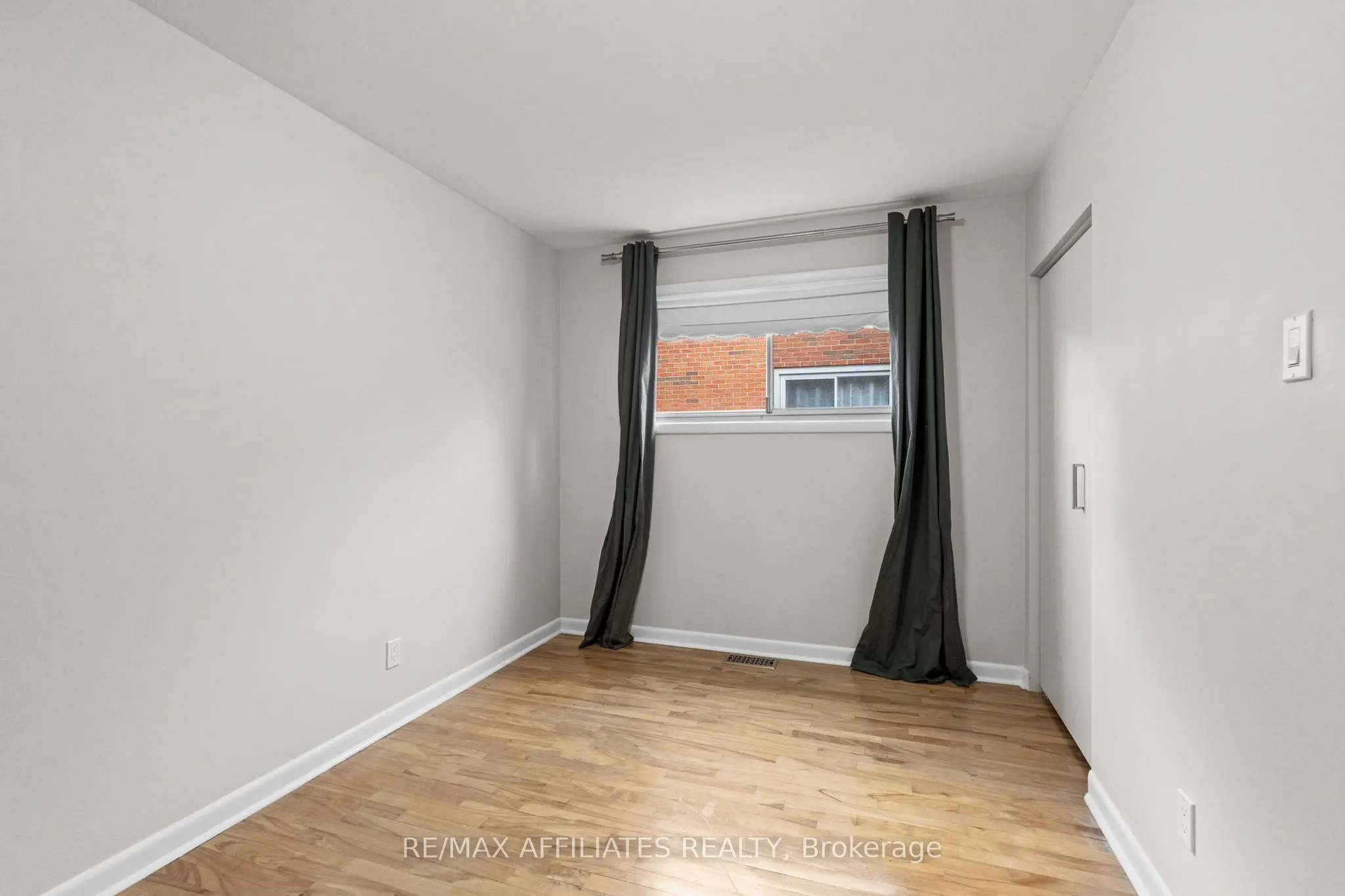 1316 Bloomsbury Crescent