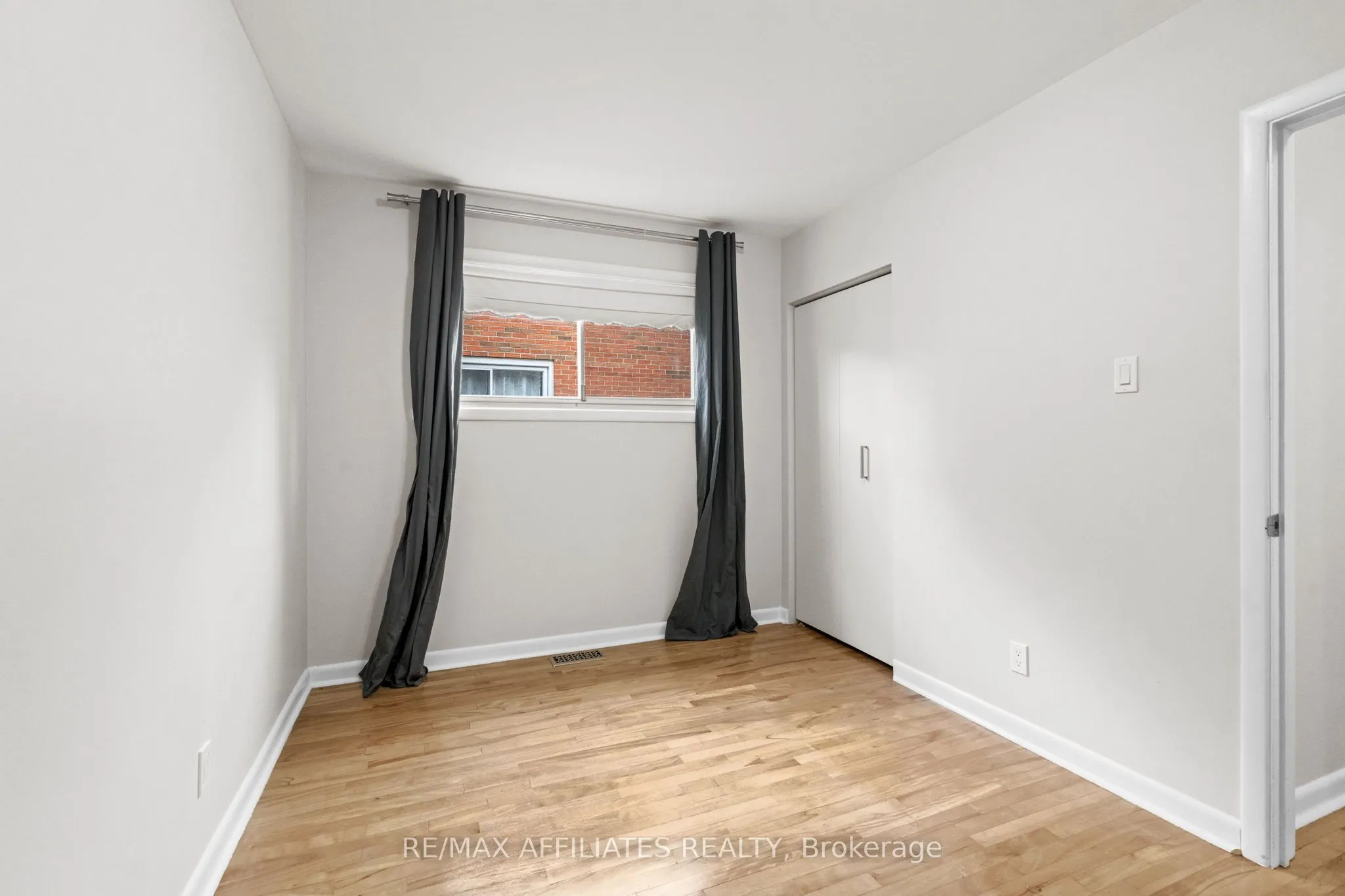 1316 Bloomsbury Crescent