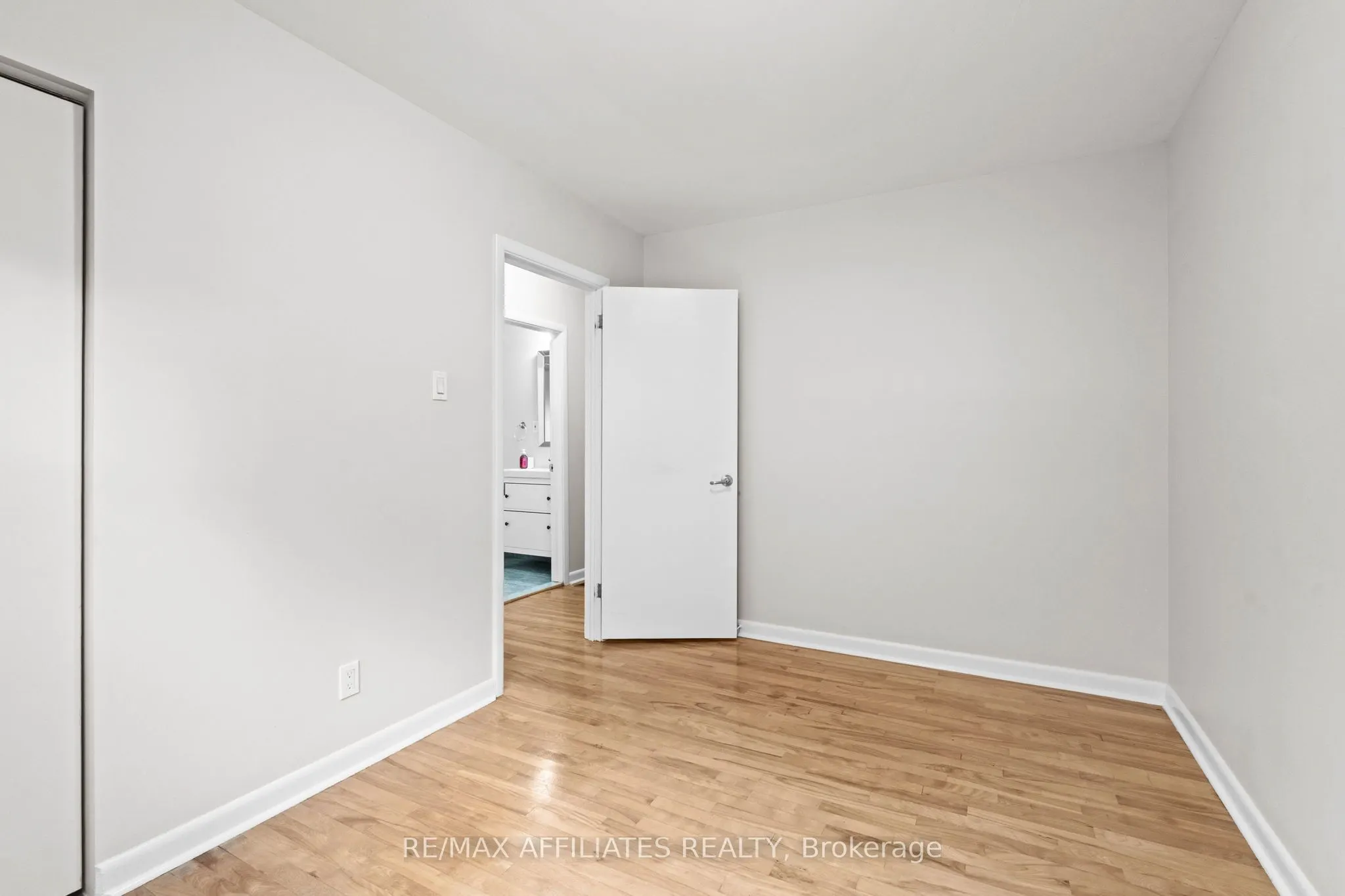1316 Bloomsbury Crescent
