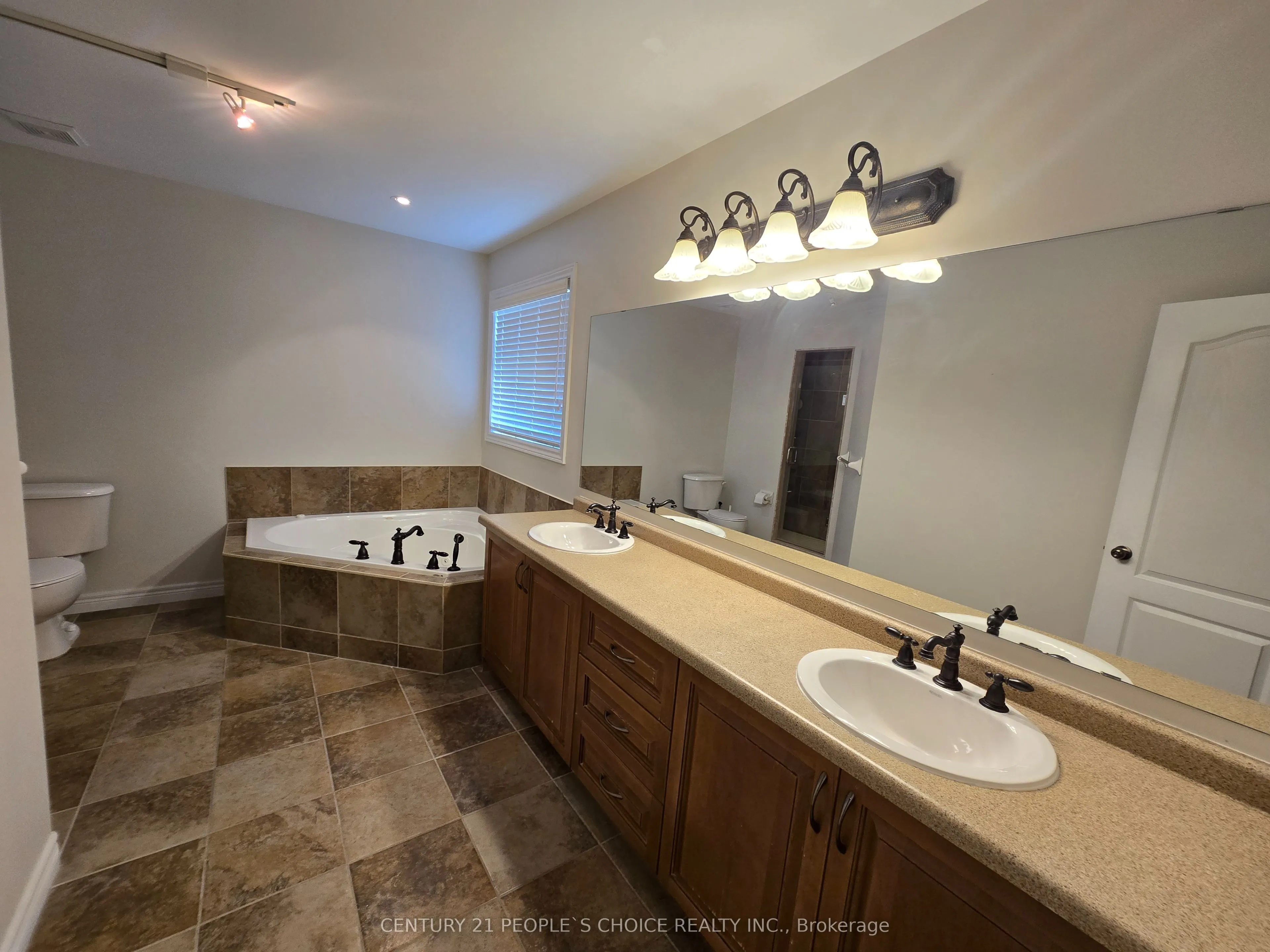 8 Sunbeam Drive
