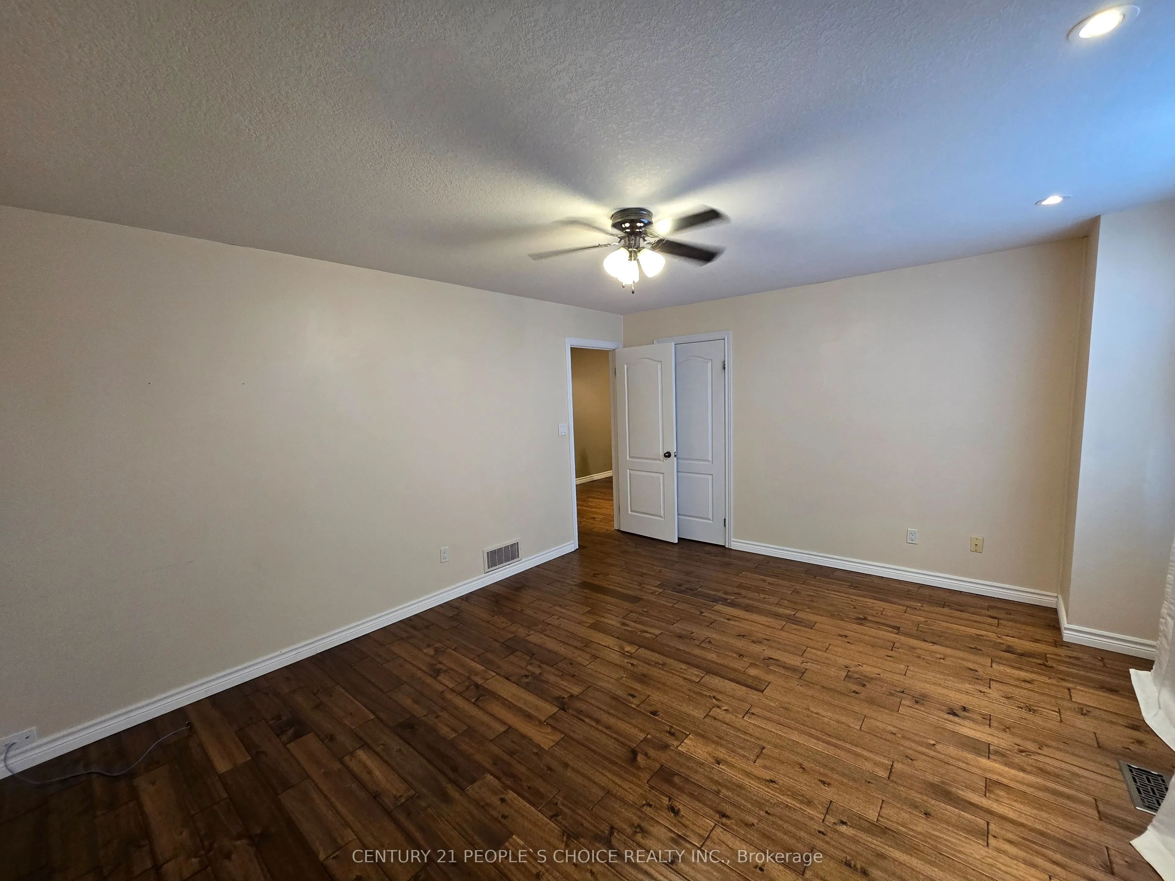 8 Sunbeam Drive