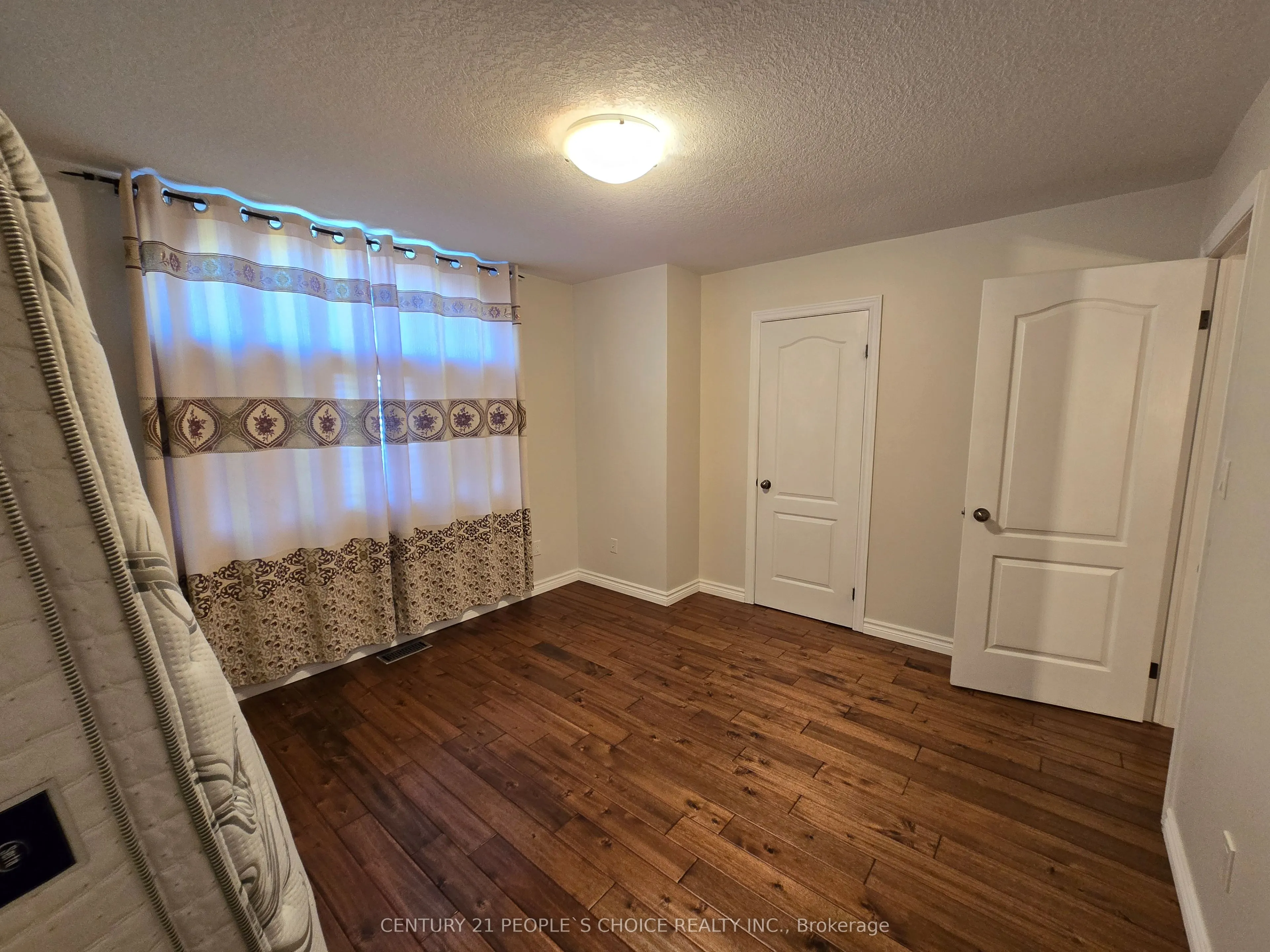 8 Sunbeam Drive