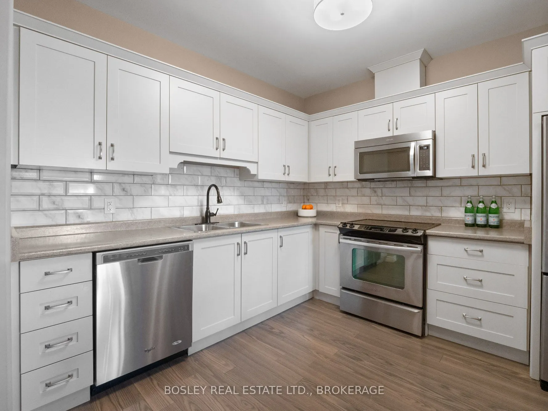 379 Scott Street, #402