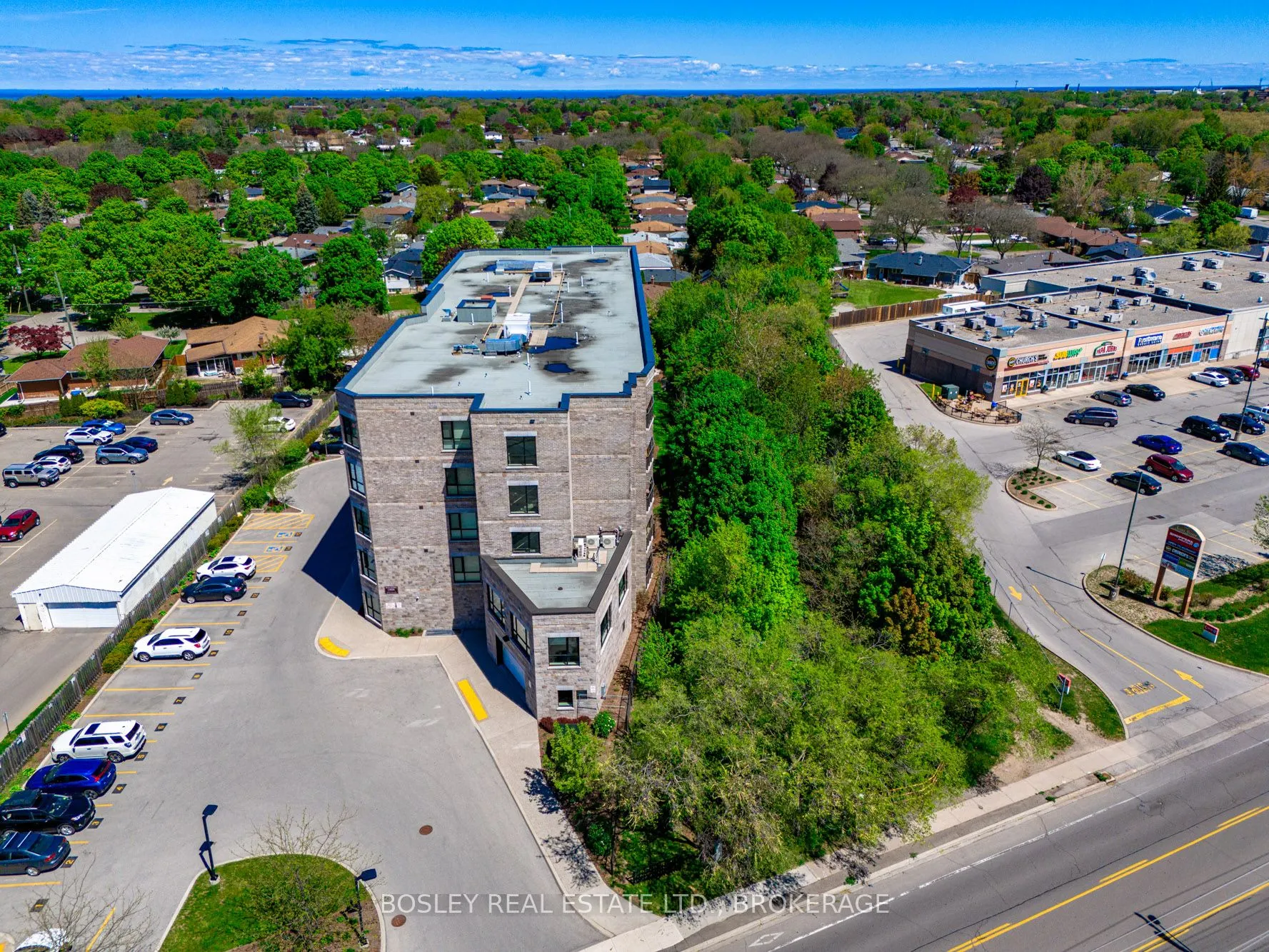 379 Scott Street, #402