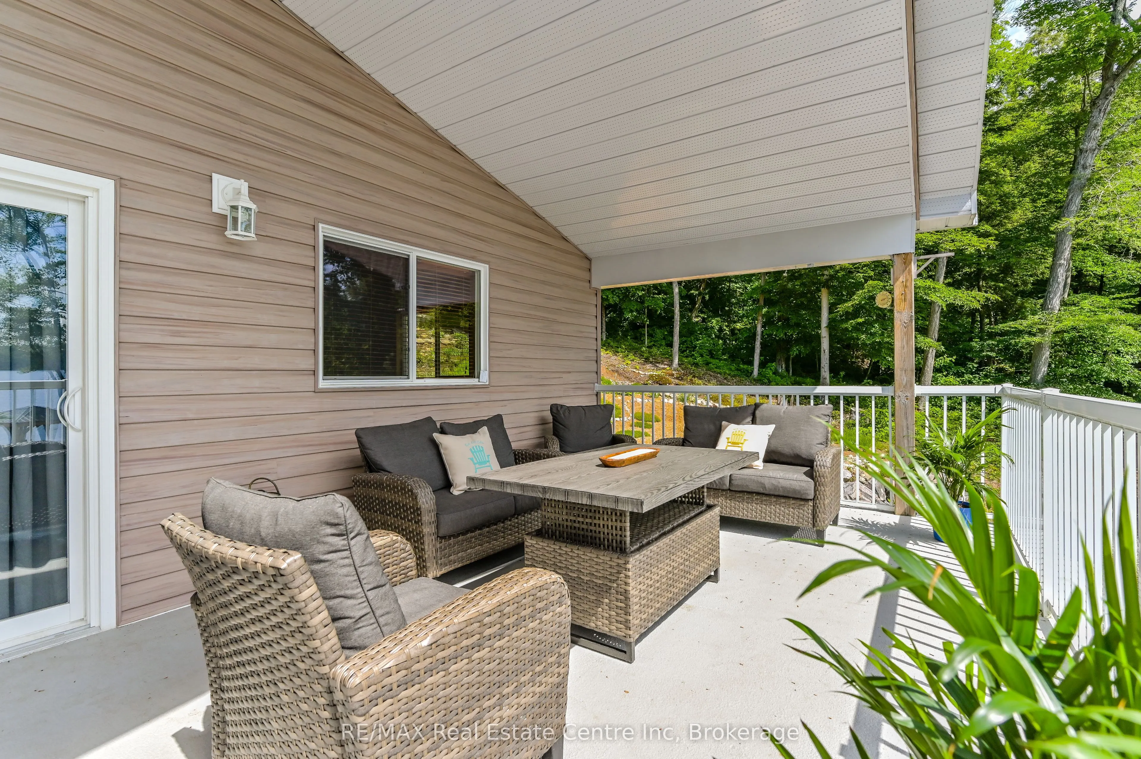22 South Crane Lake Road