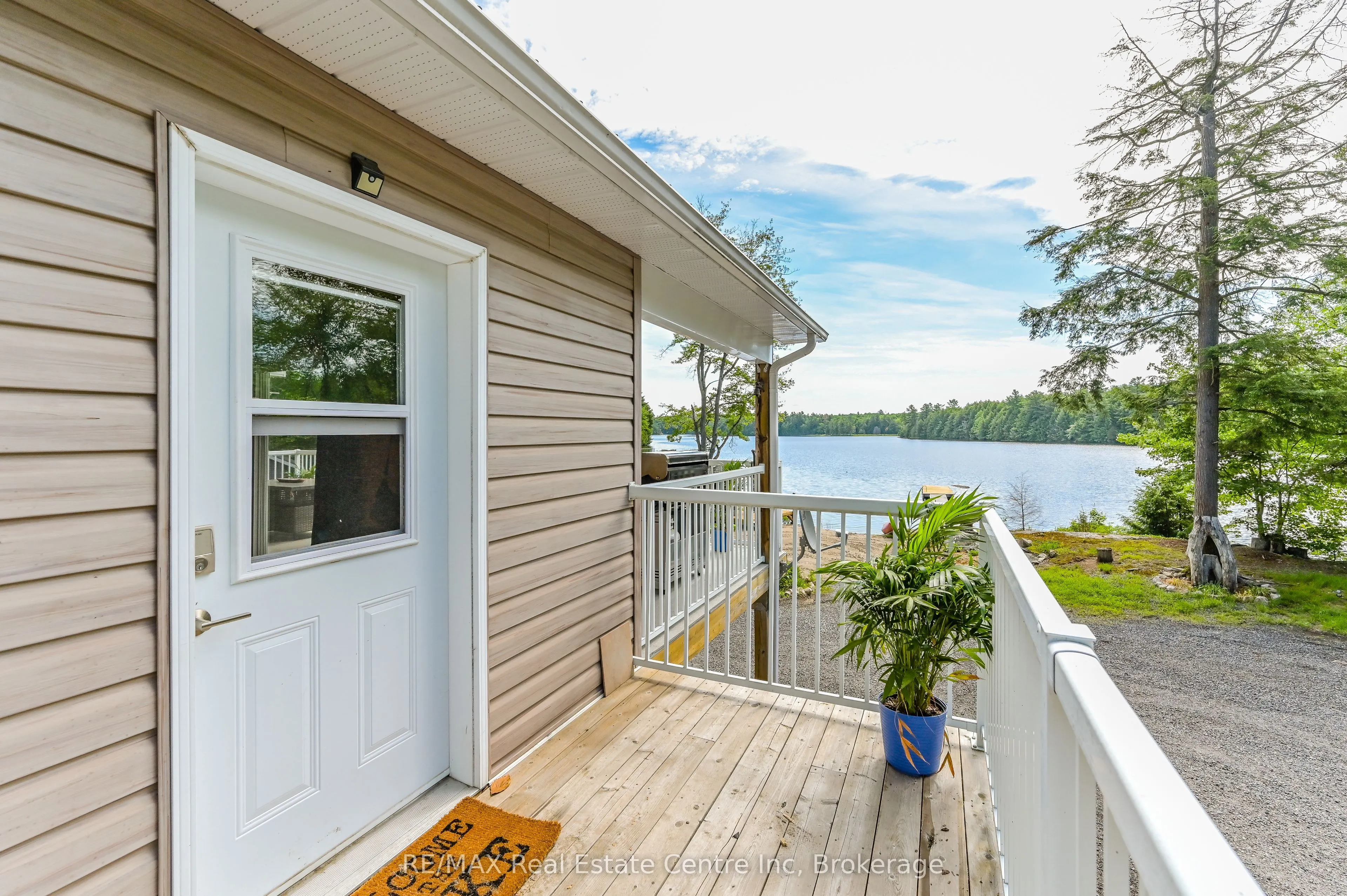 22 South Crane Lake Road