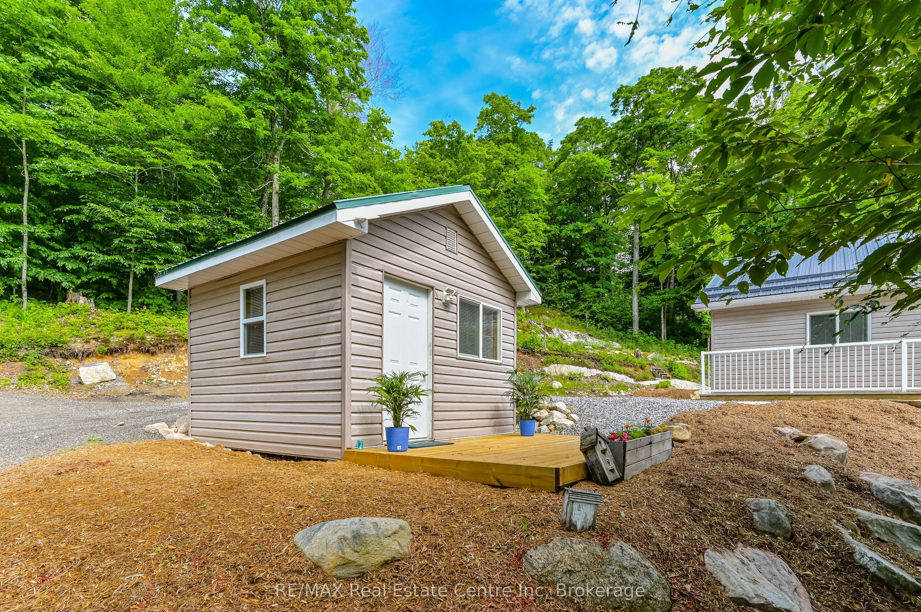 22 South Crane Lake Road