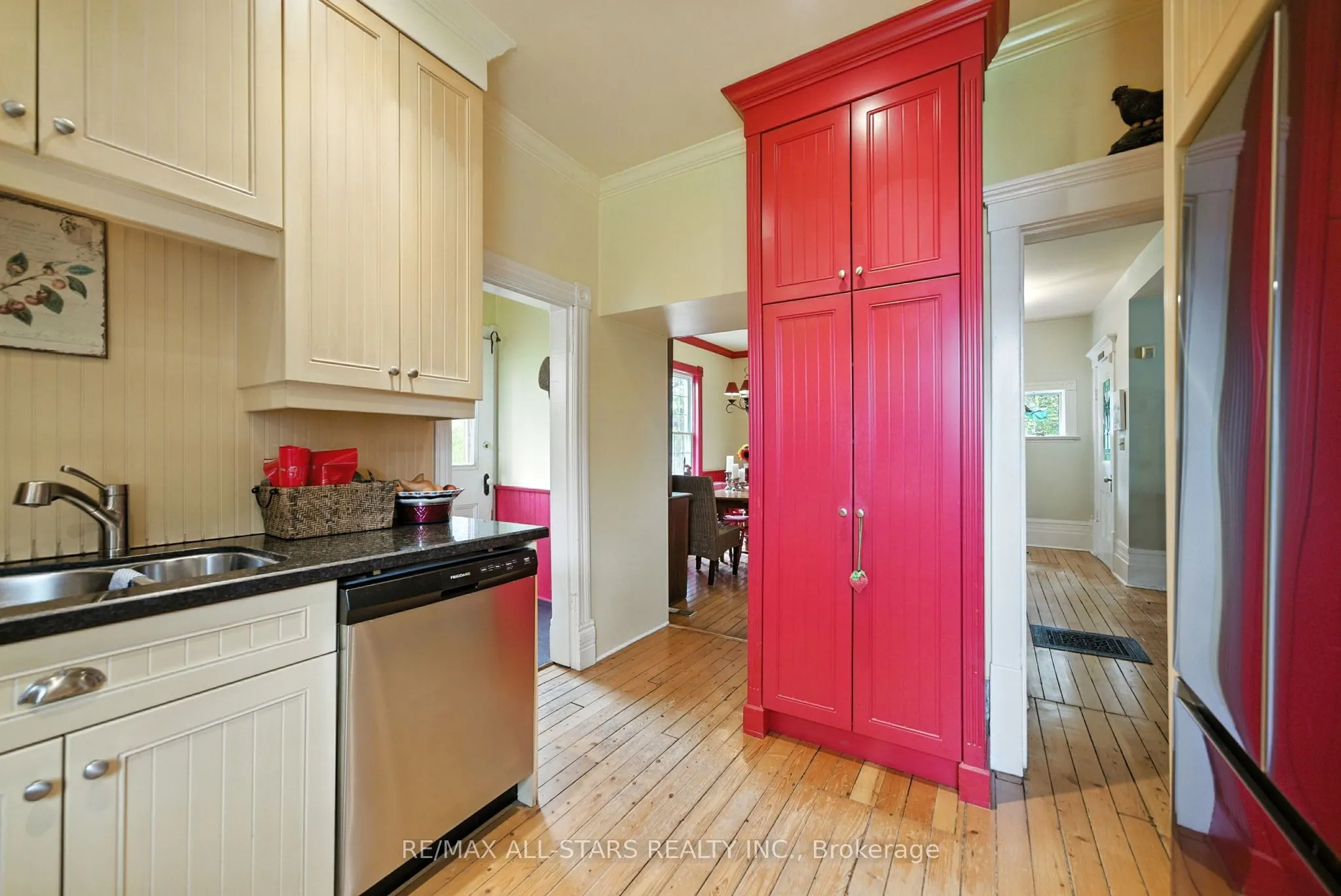 10987 Simcoe Street