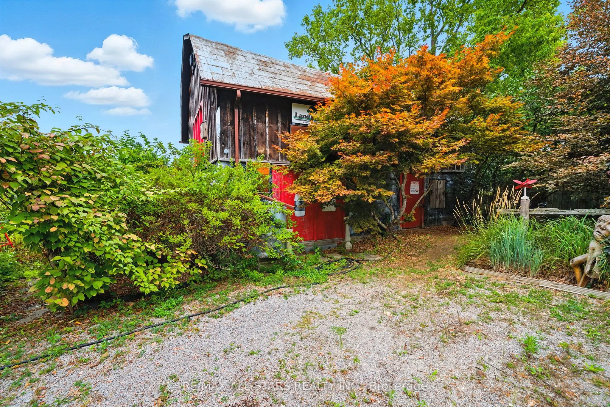 10987 Simcoe Street