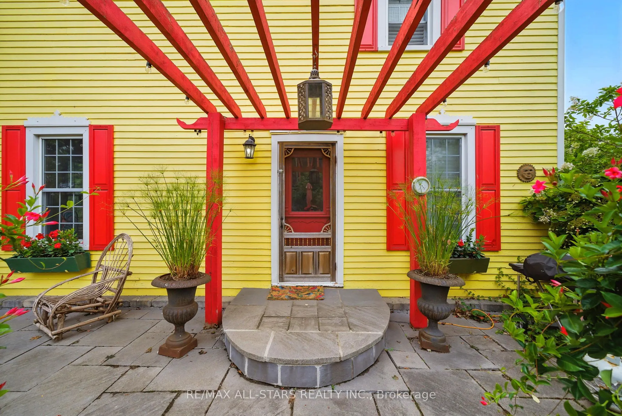10987 Simcoe Street