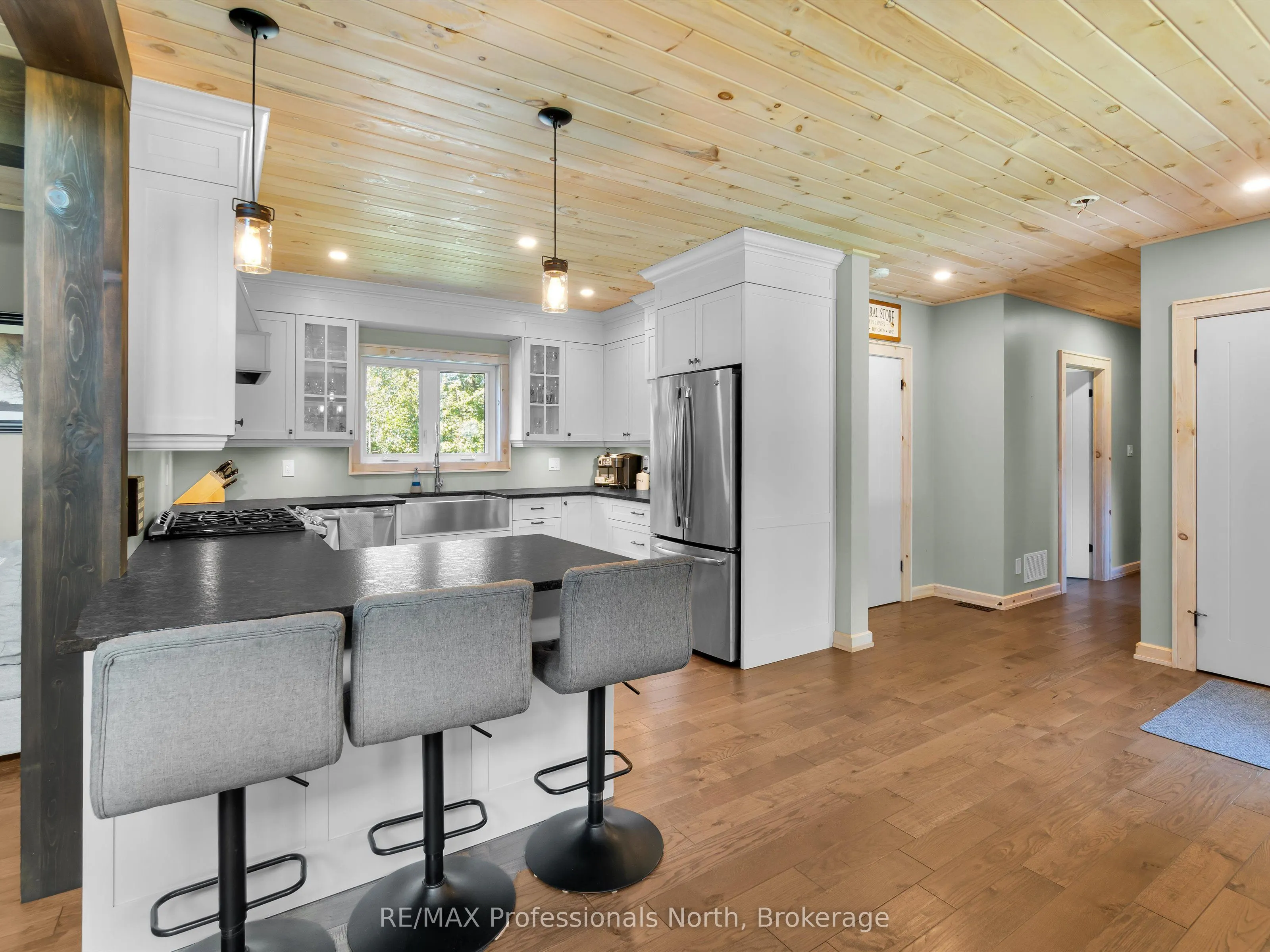 1224 PETERSON Road