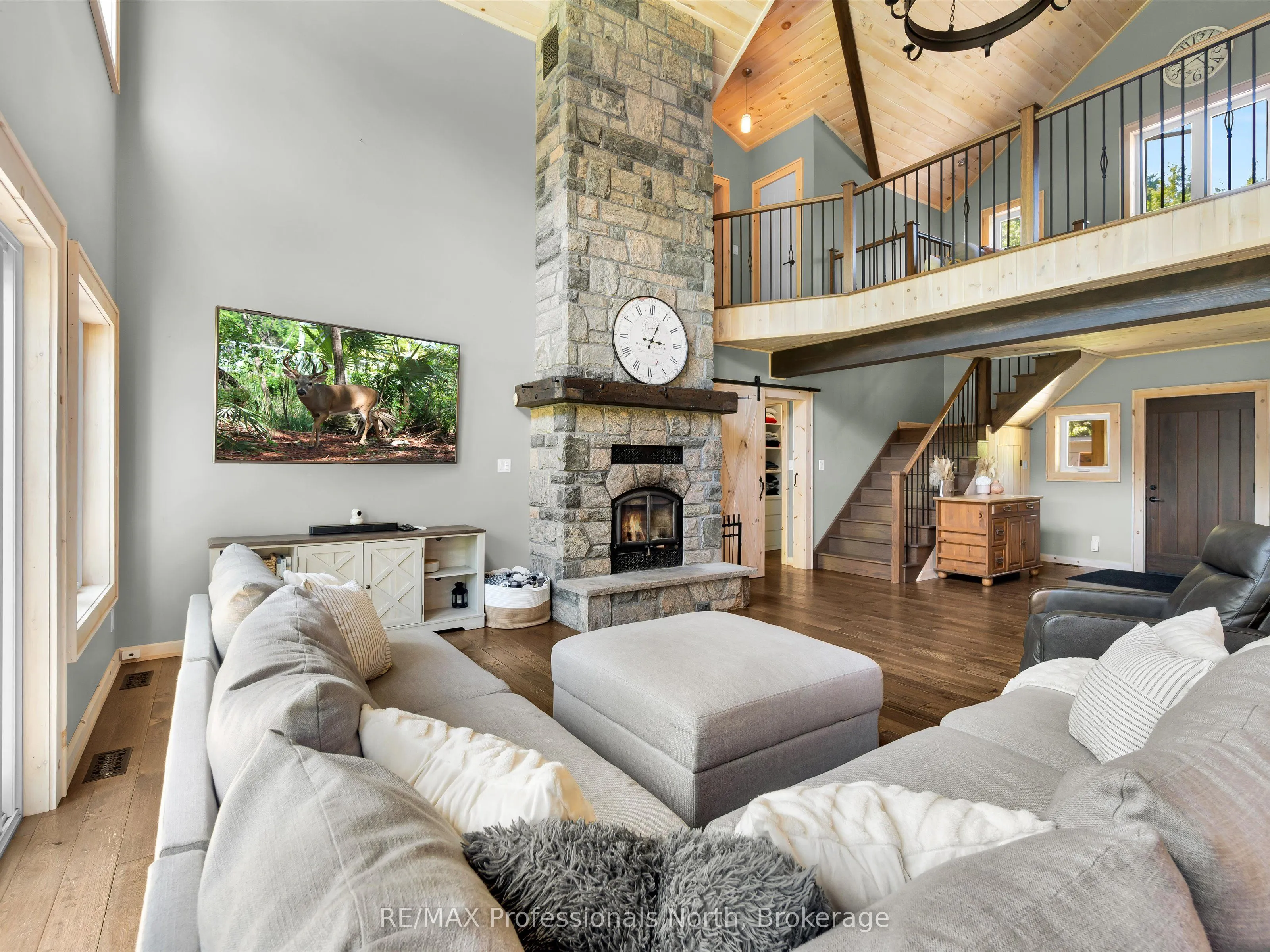 1224 PETERSON Road