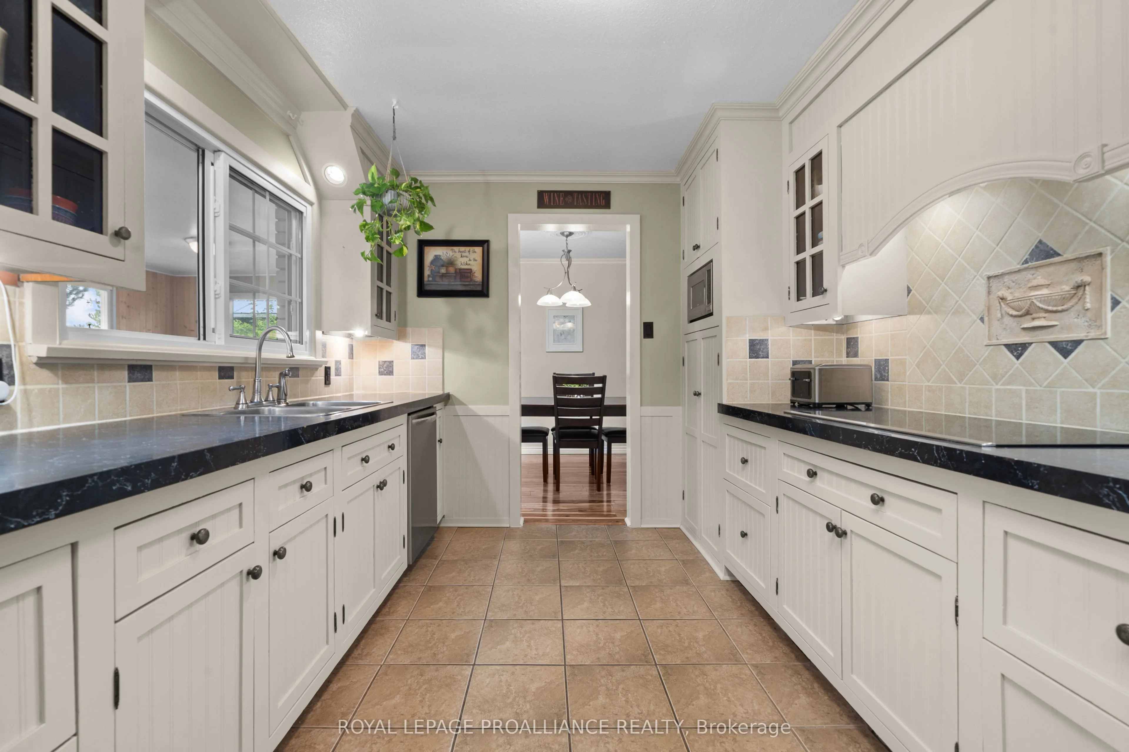 2256 Hamilton Road