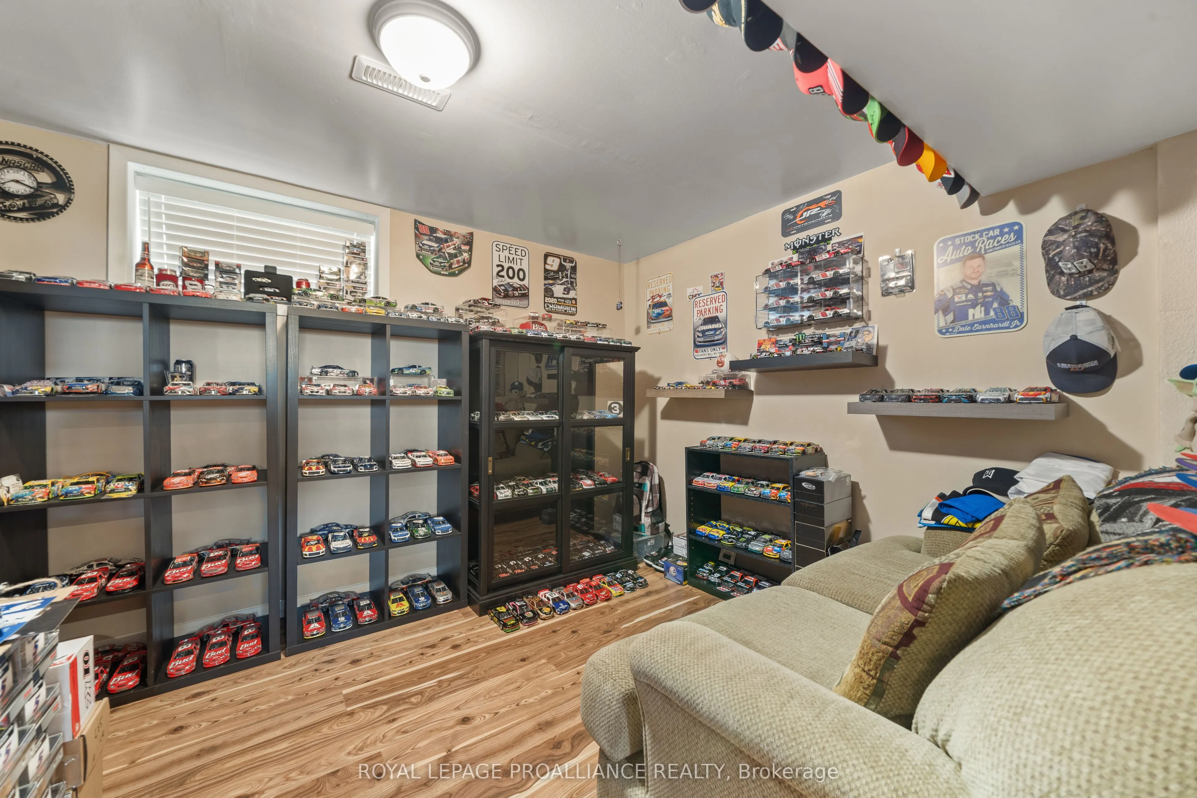 2256 Hamilton Road