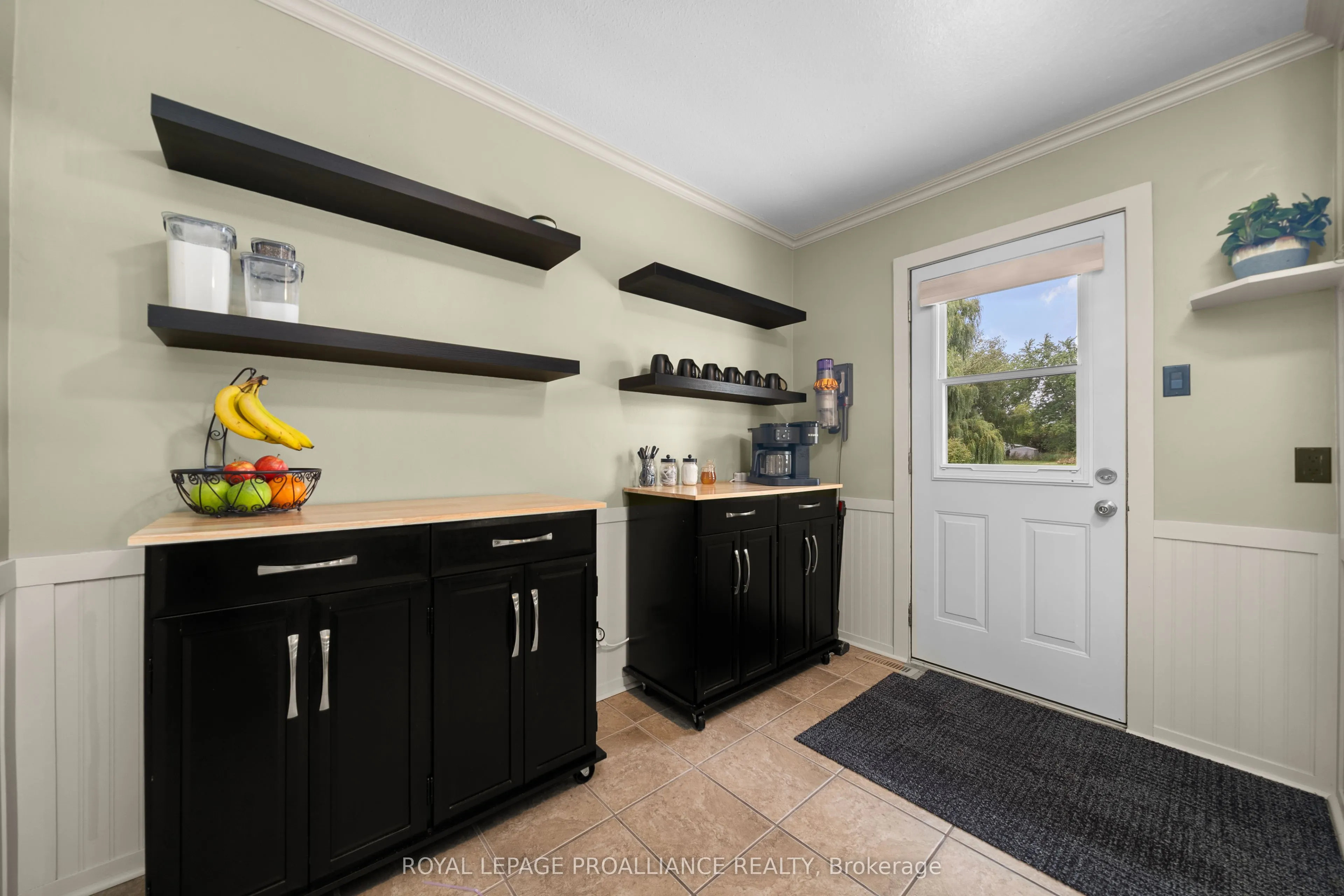 2256 Hamilton Road