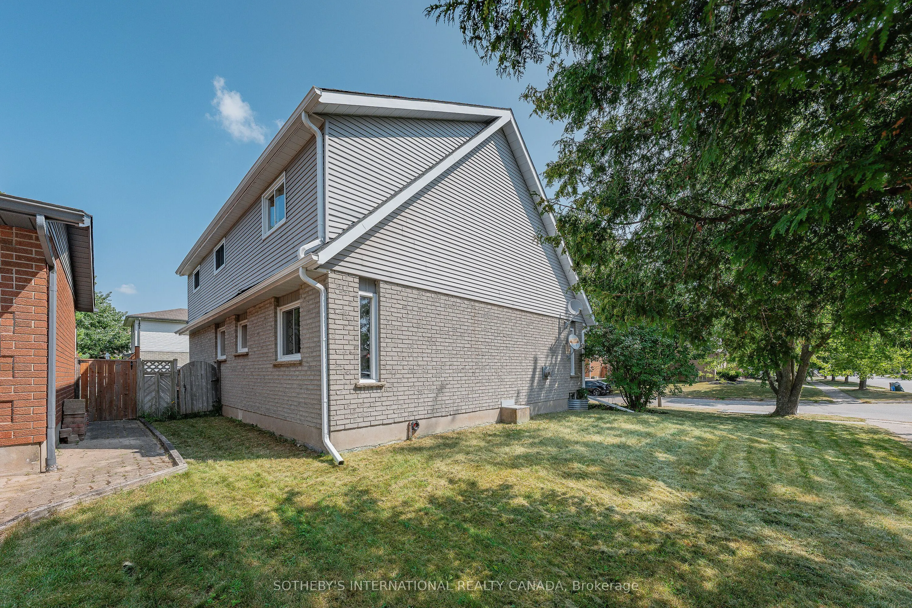 154 Covington Crescent