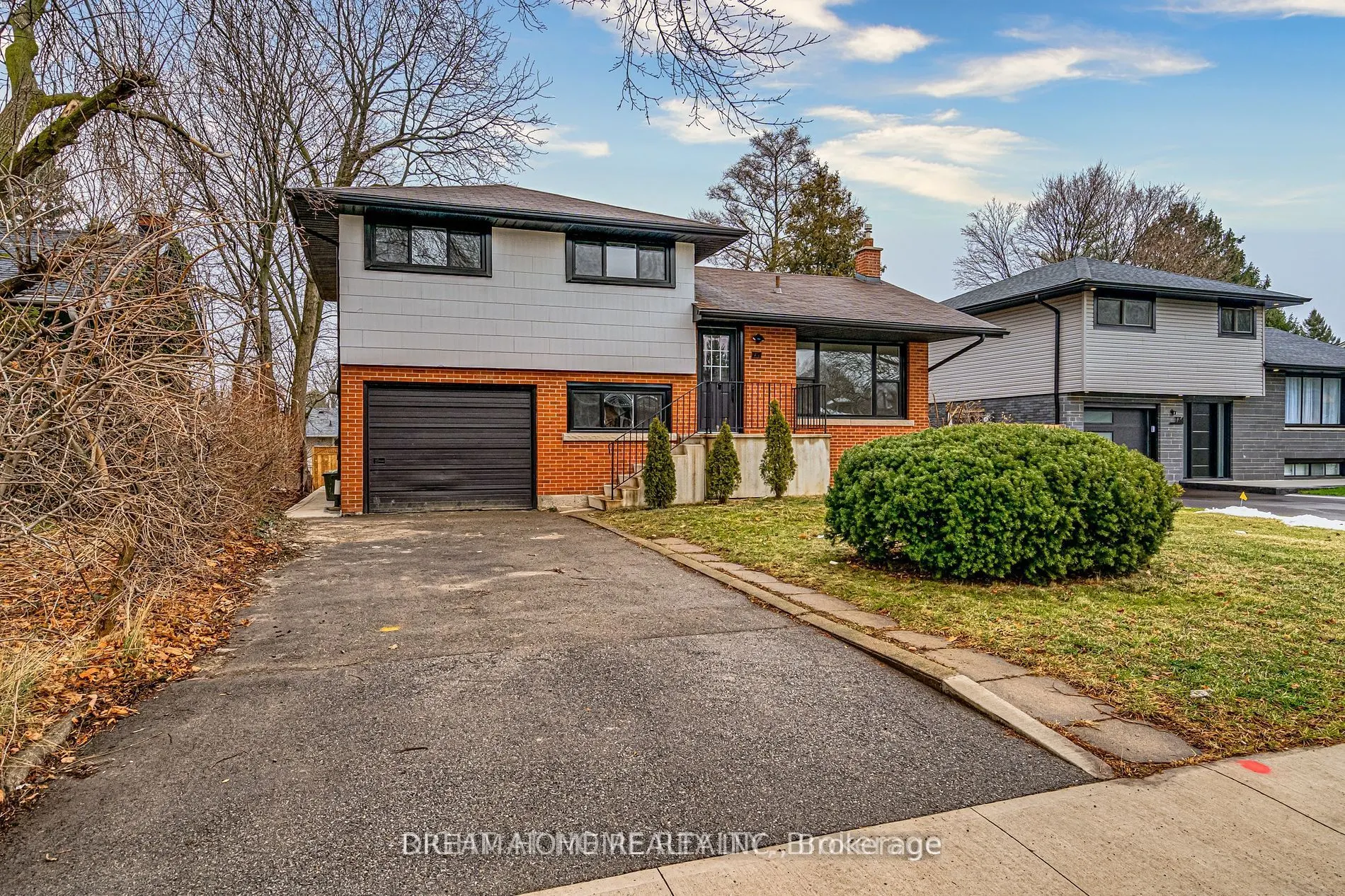 178 Columbia Drive, #Upper