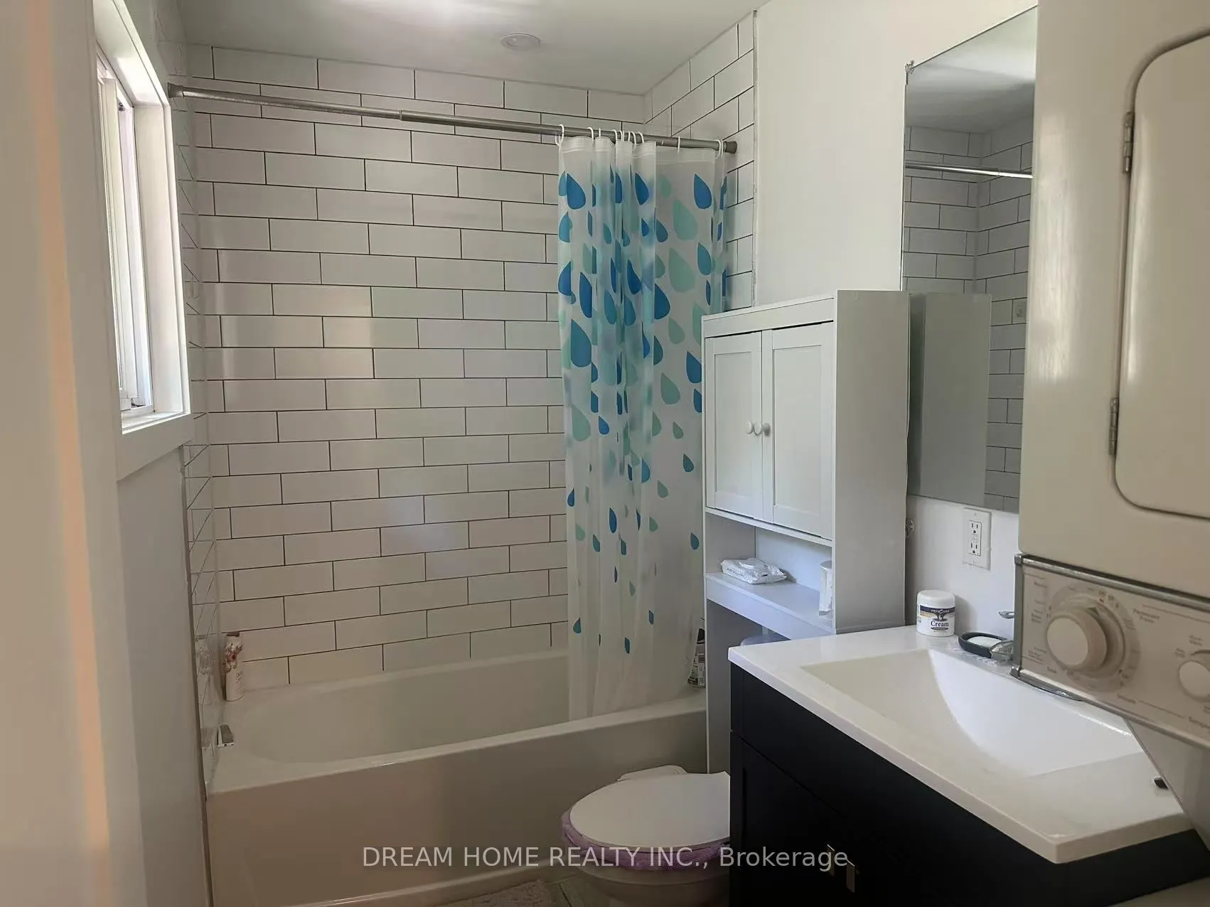 178 Columbia Drive, #Upper