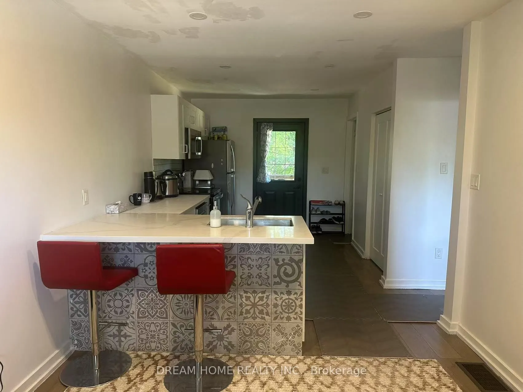 178 Columbia Drive, #Upper