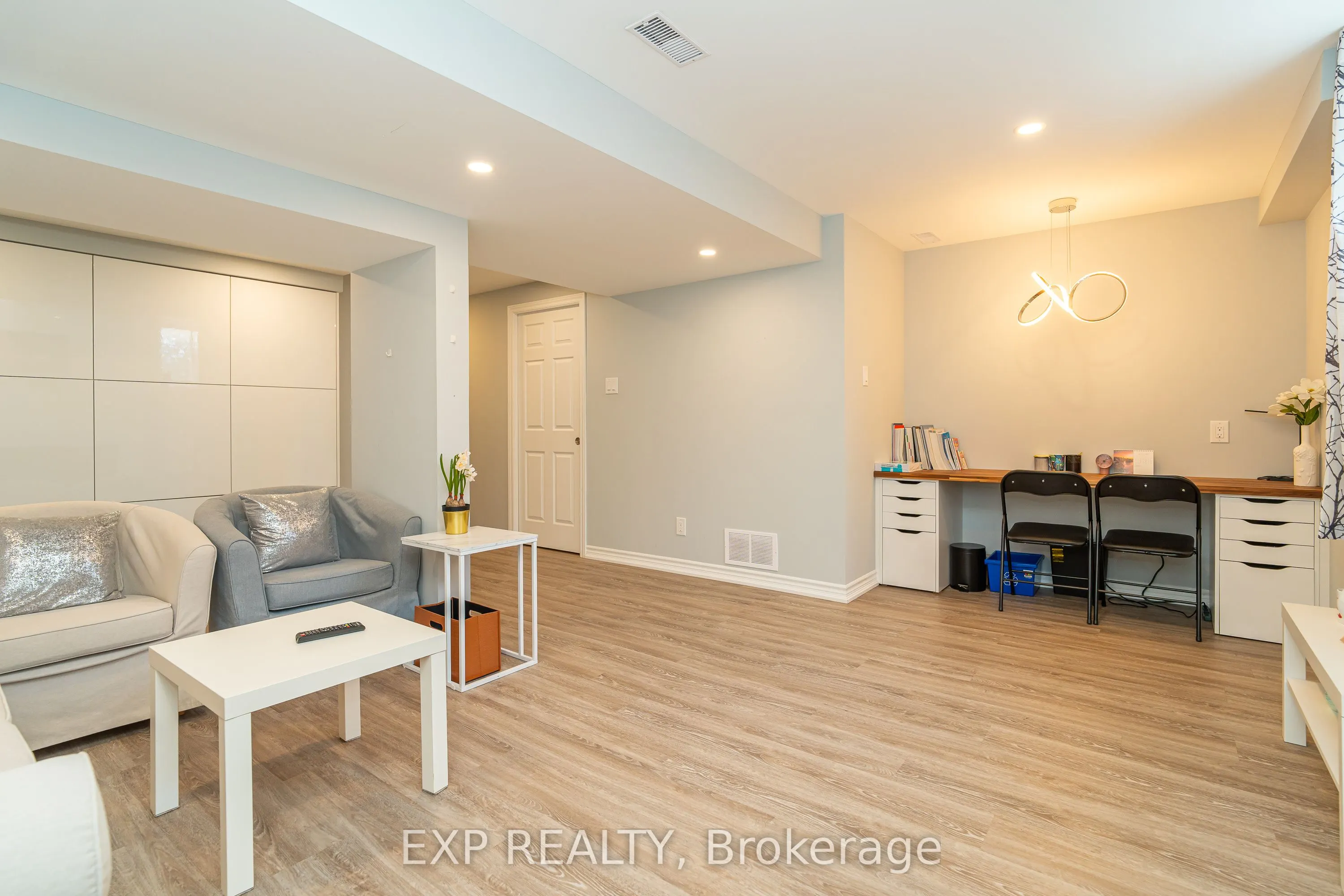 25 Solaris Drive