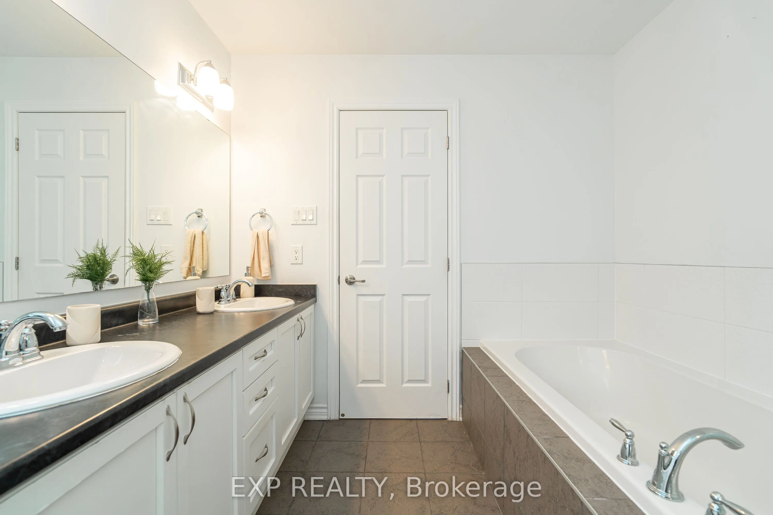 25 Solaris Drive