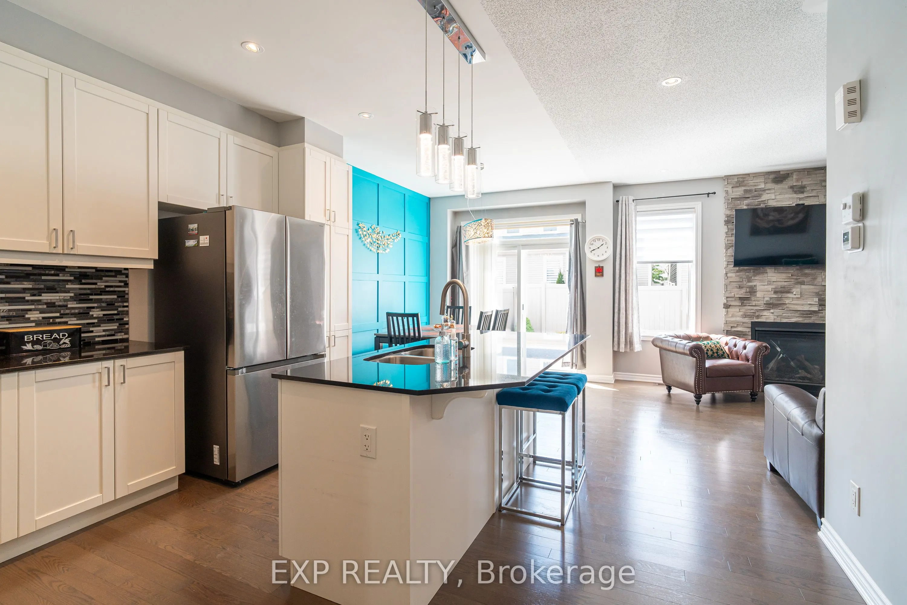 25 Solaris Drive