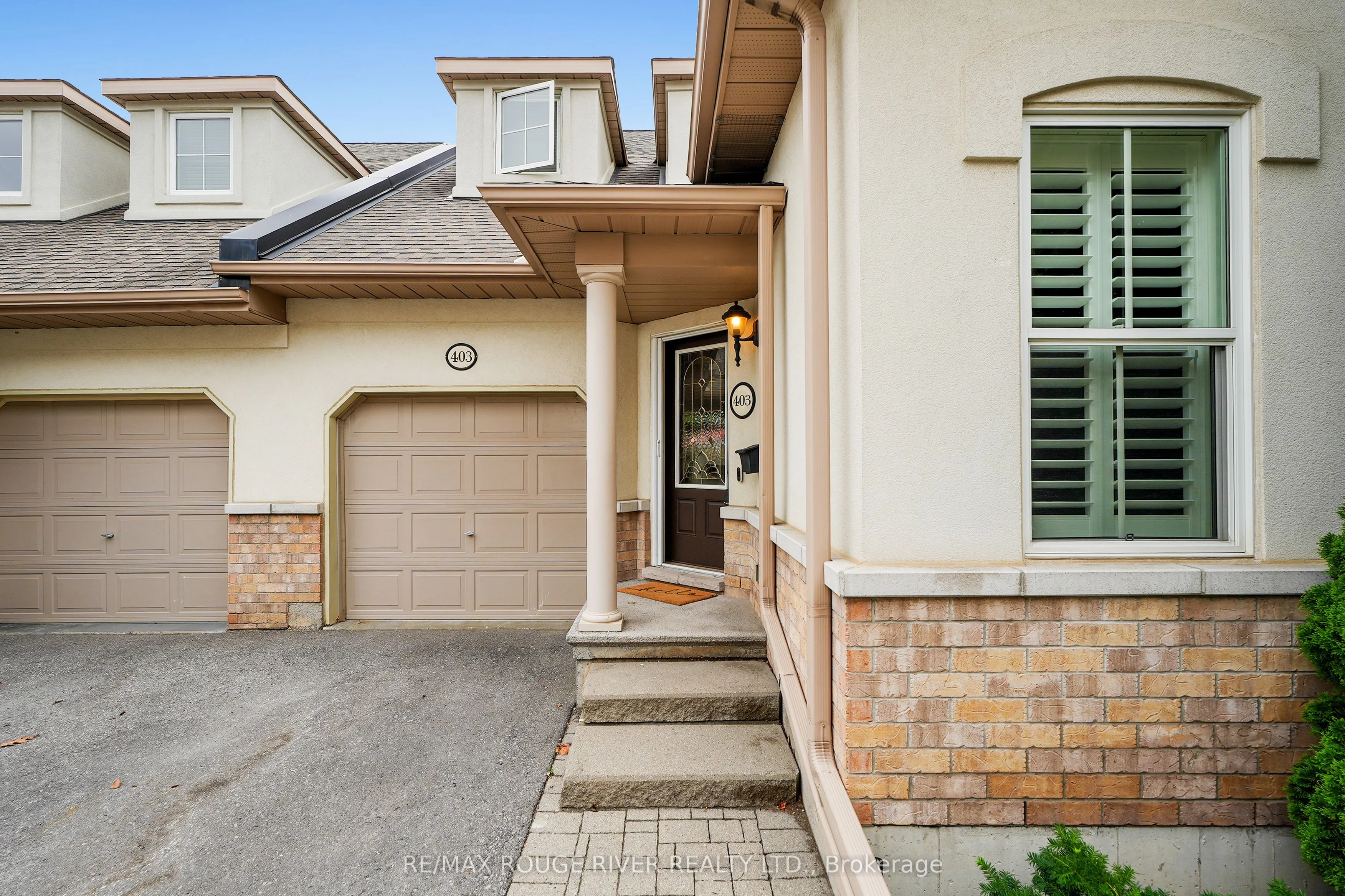 120 University Avenue E, #403