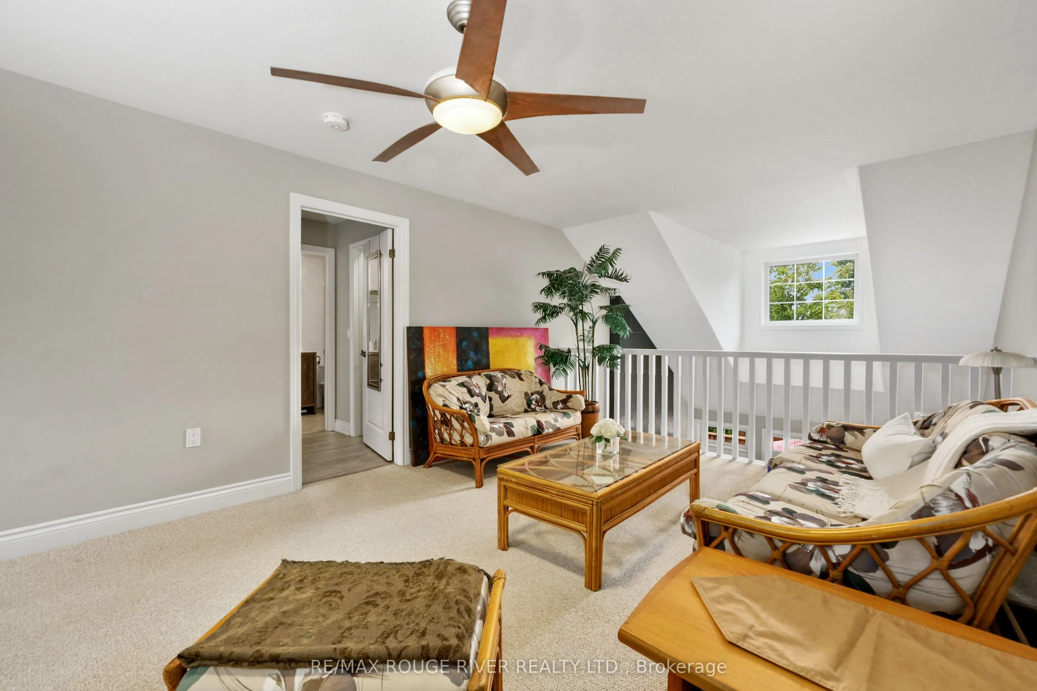 120 University Avenue E, #403