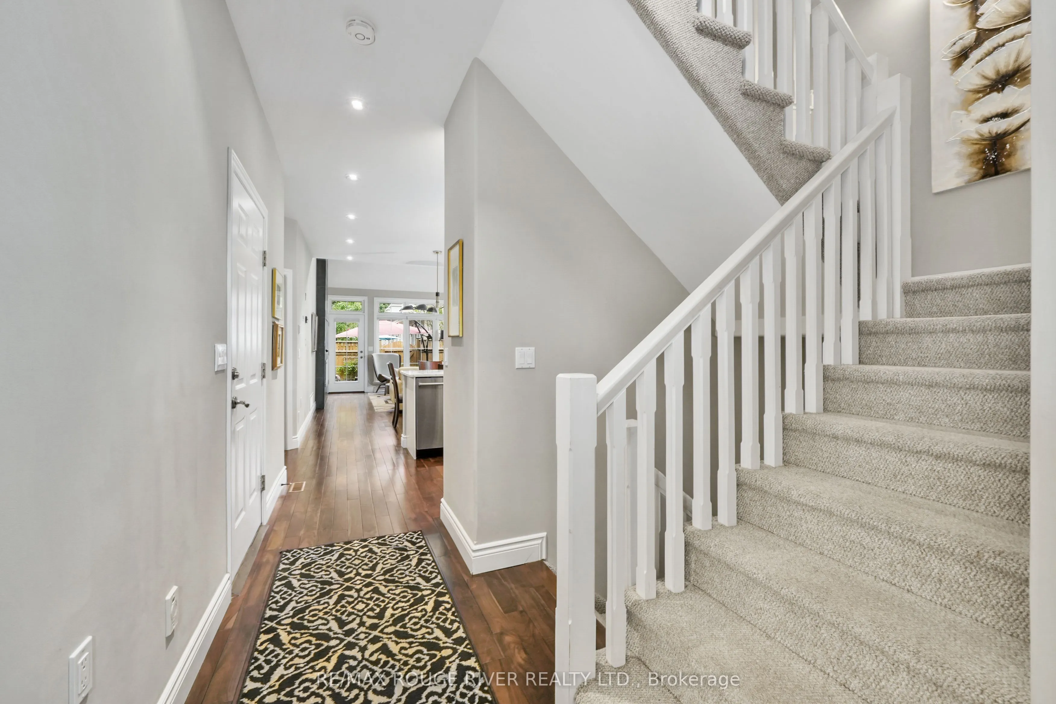 120 University Avenue E, #403
