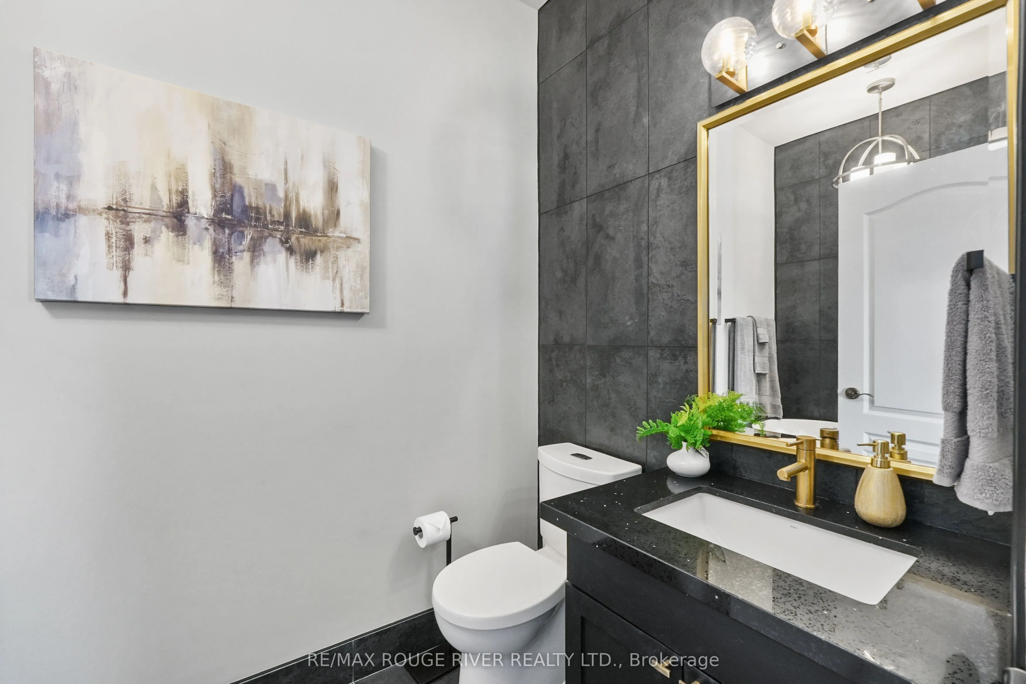 120 University Avenue E, #403