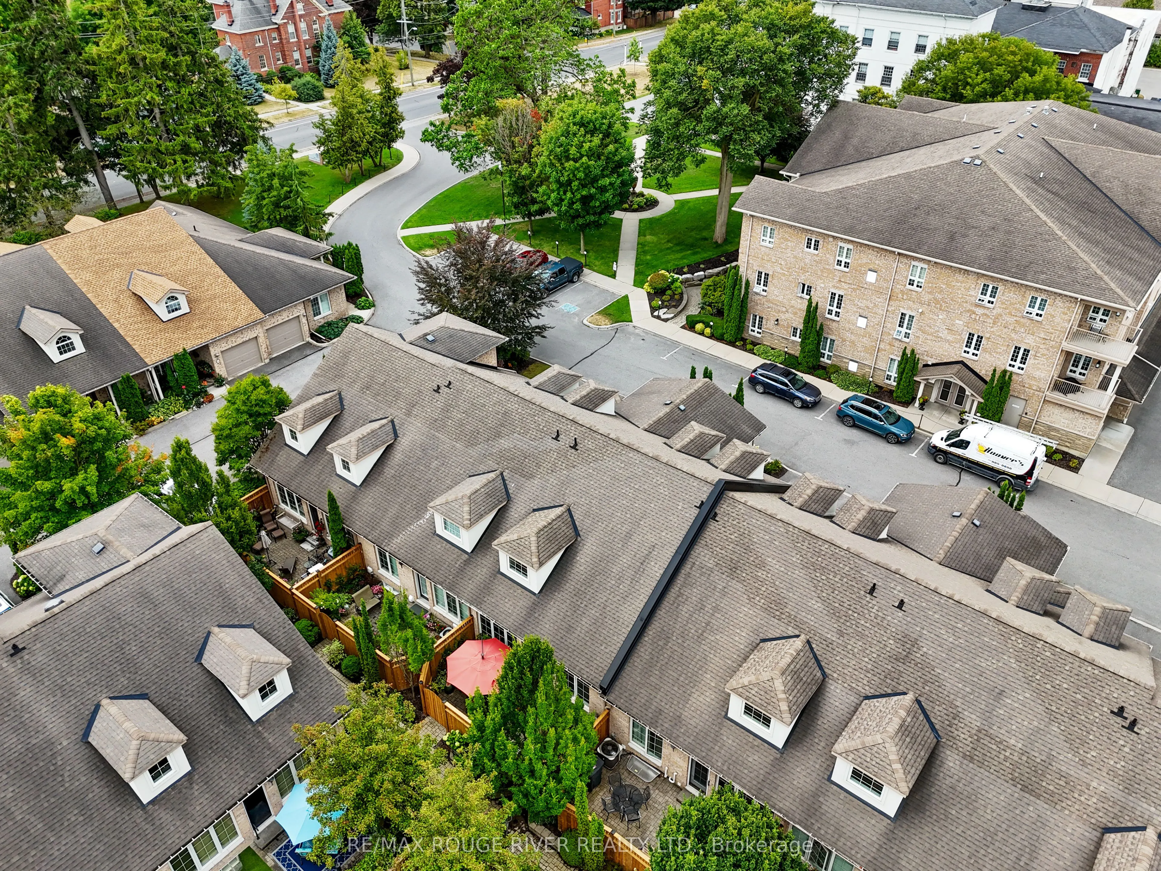 120 University Avenue E, #403