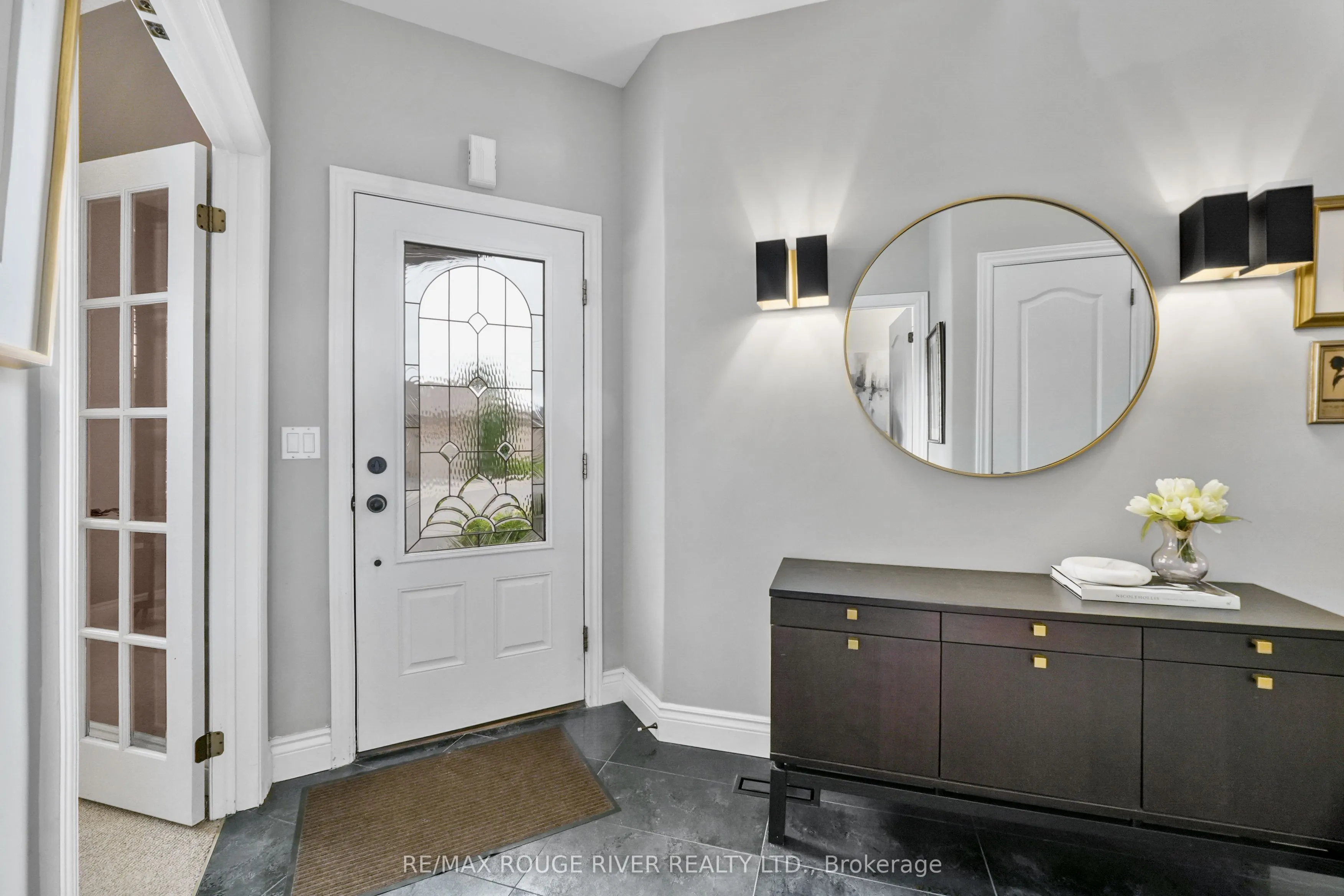 120 University Avenue E, #403