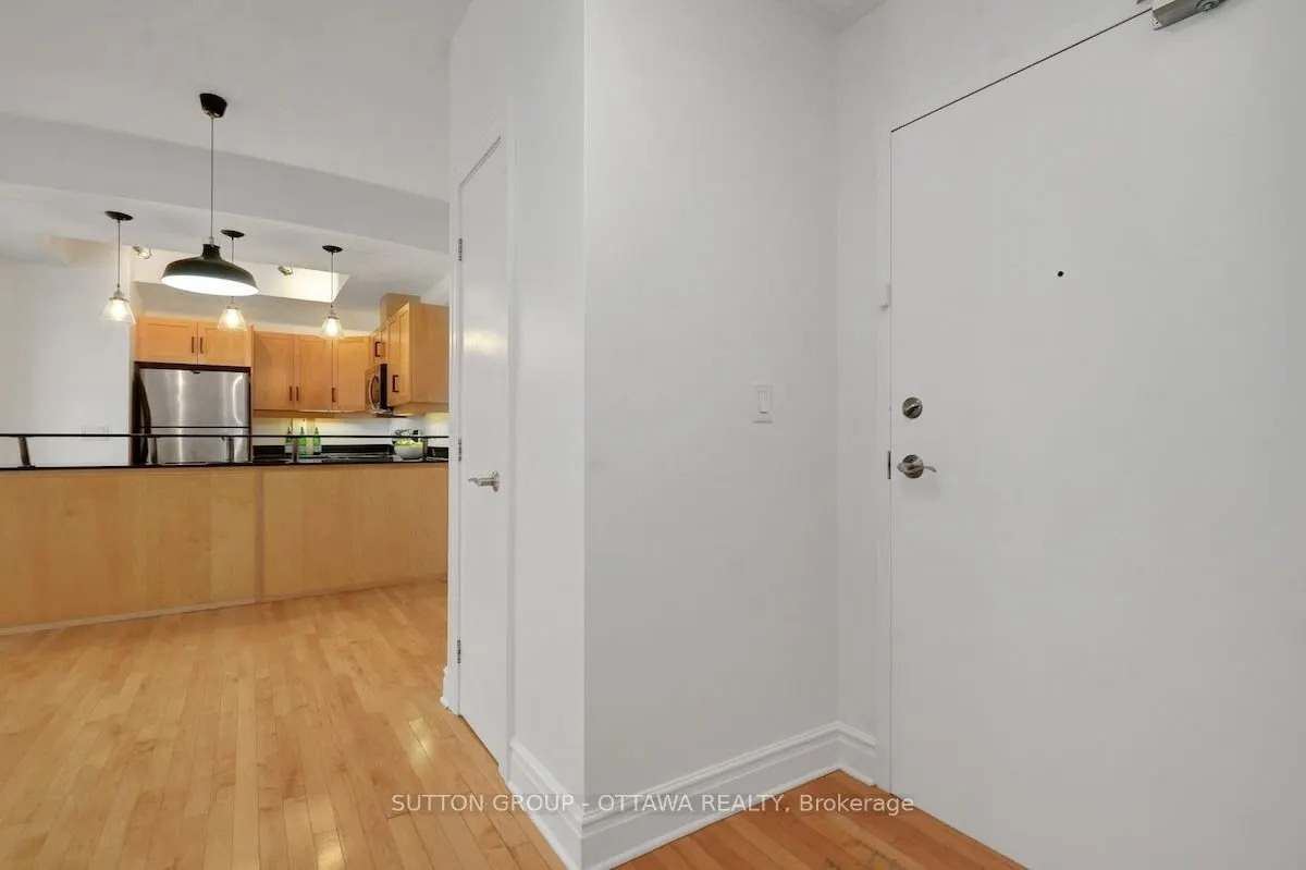 95 Bronson Avenue, #802
