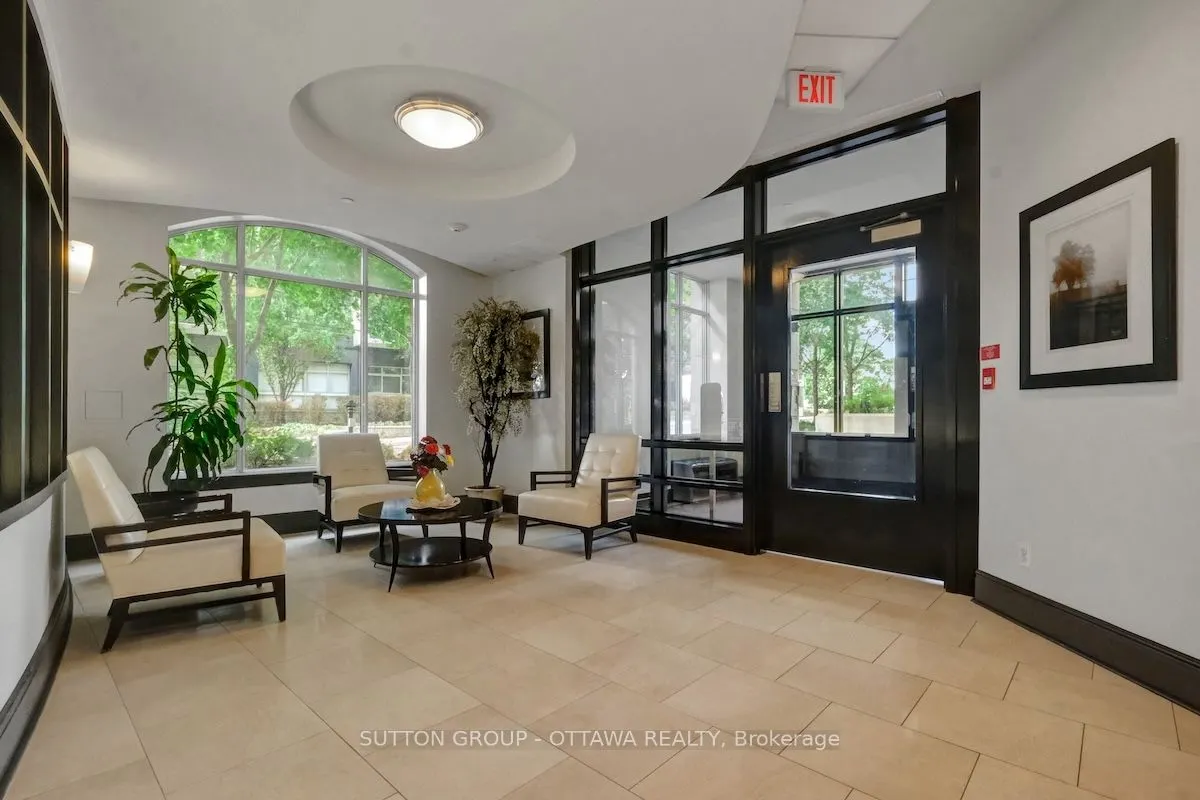 95 Bronson Avenue, #802