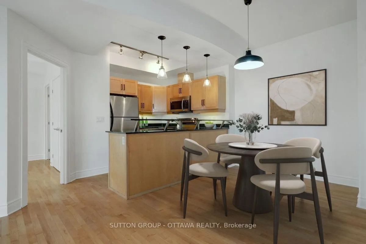 95 Bronson Avenue, #802