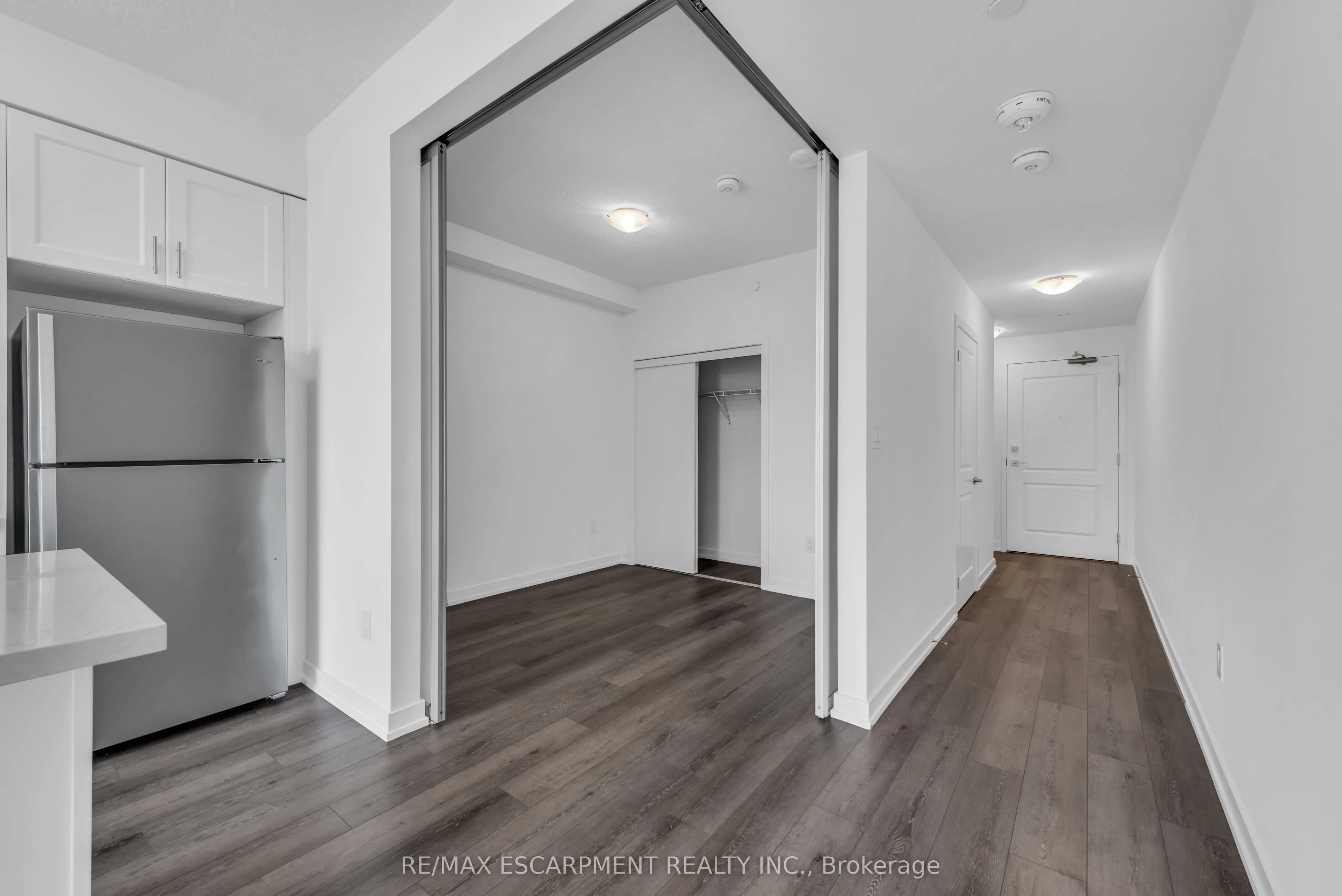 470 Dundas Street E, #220