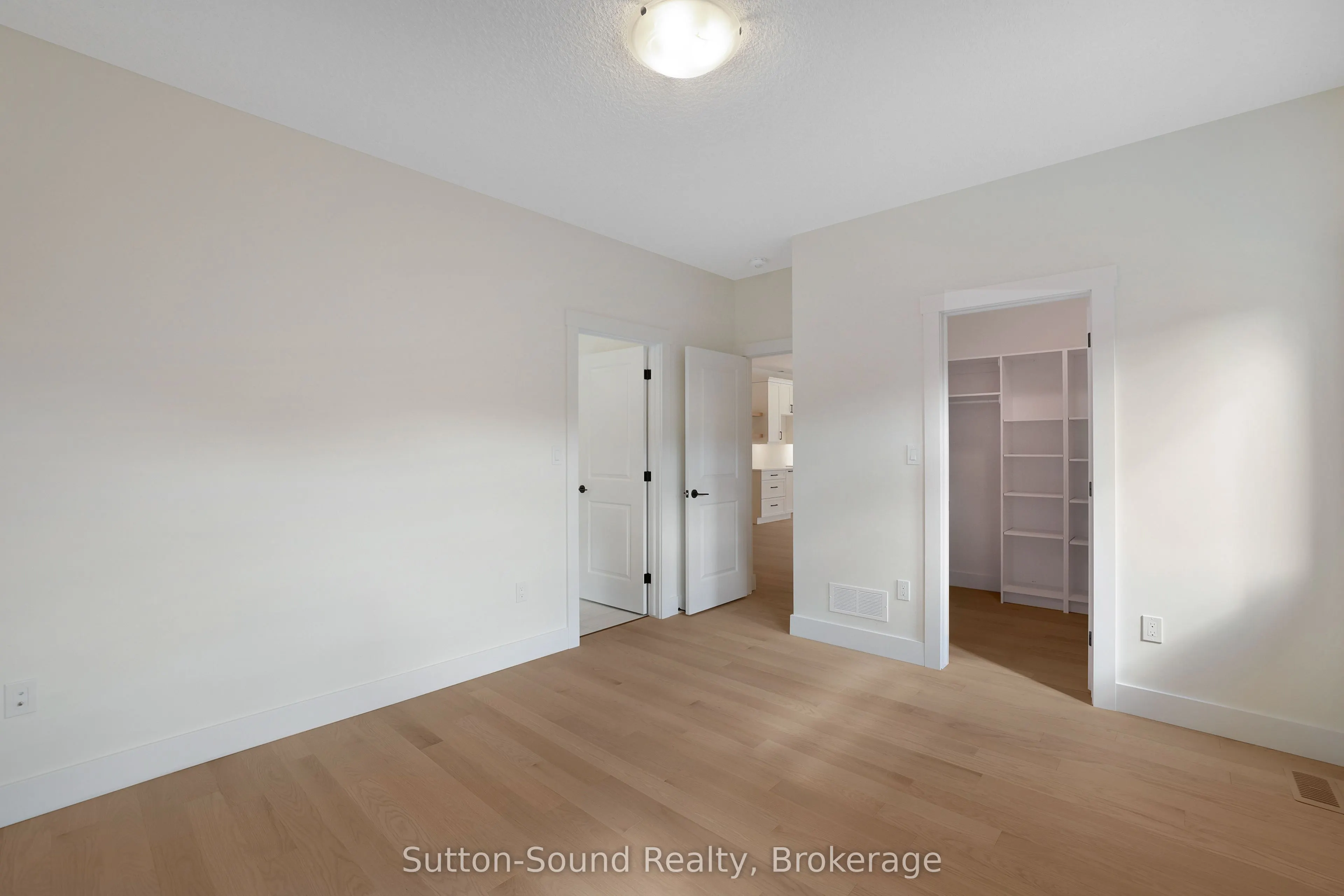 325 6TH Avenue W