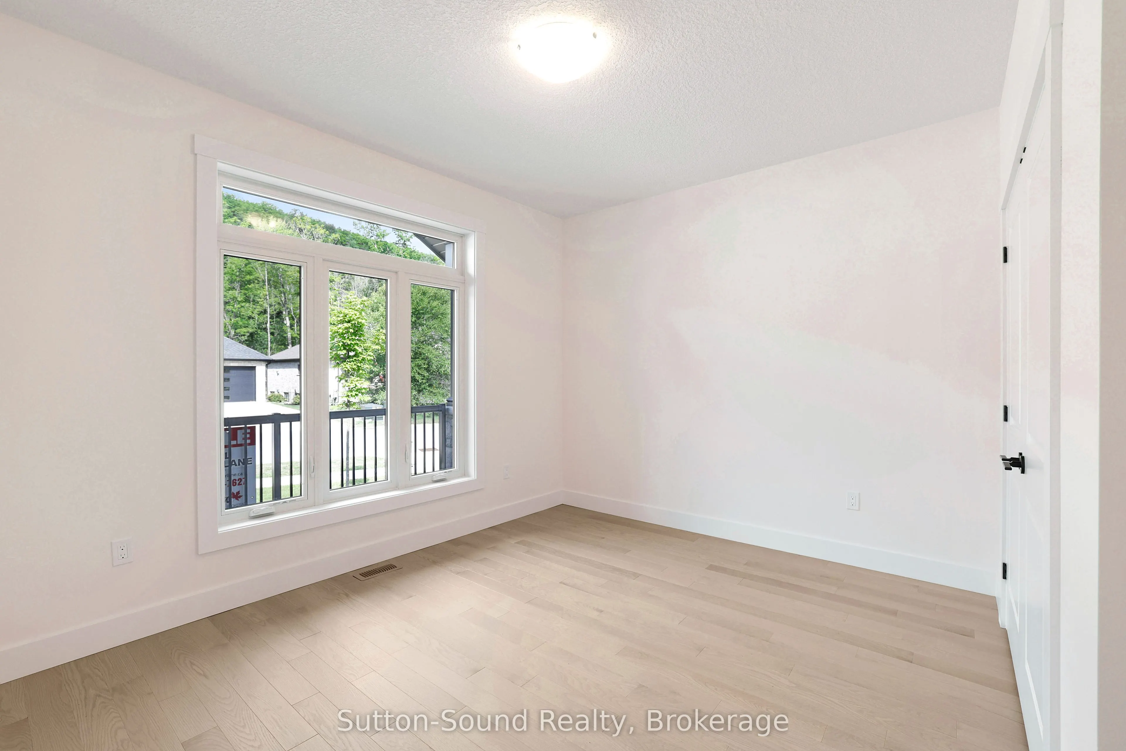 325 6TH Avenue W