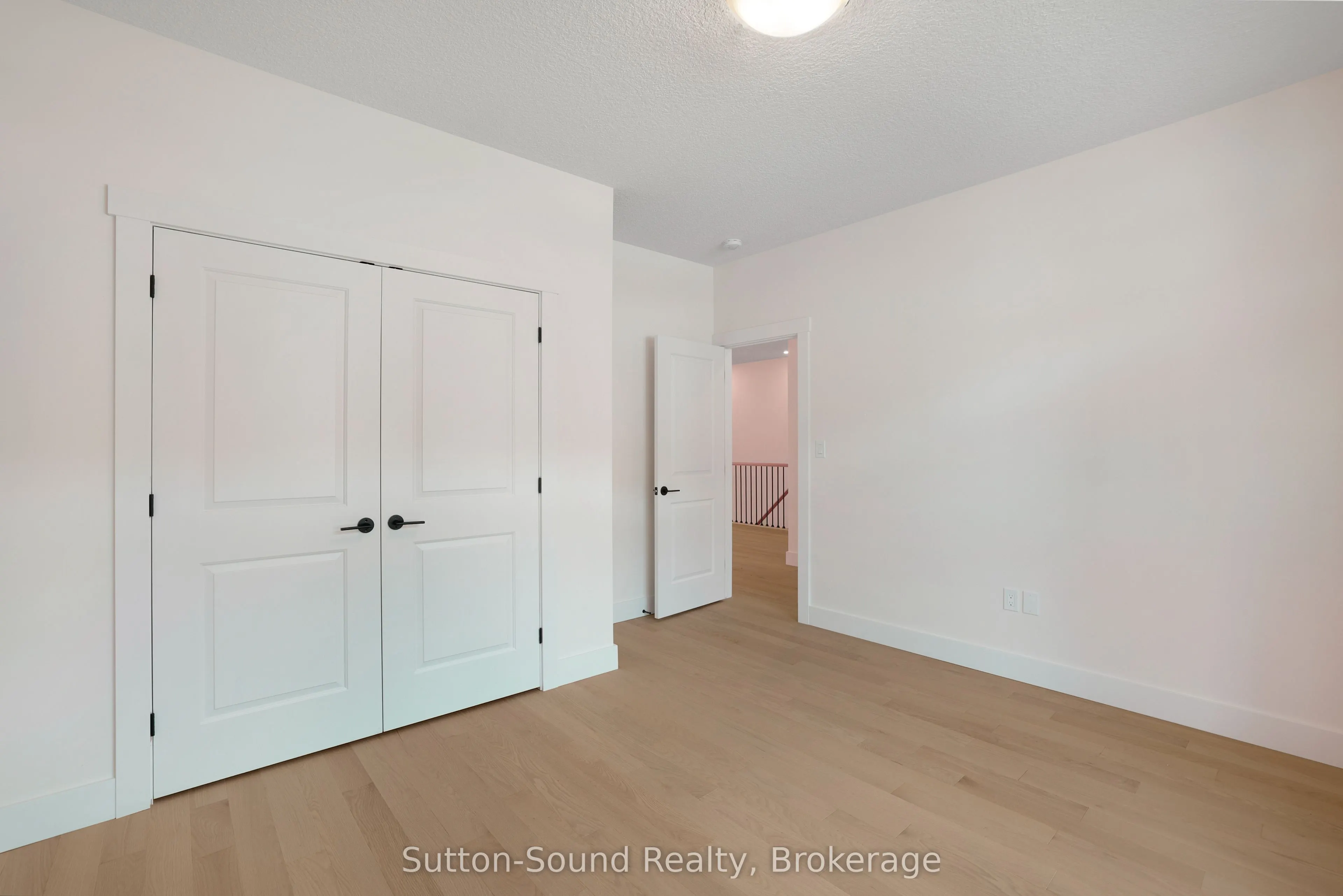 325 6TH Avenue W