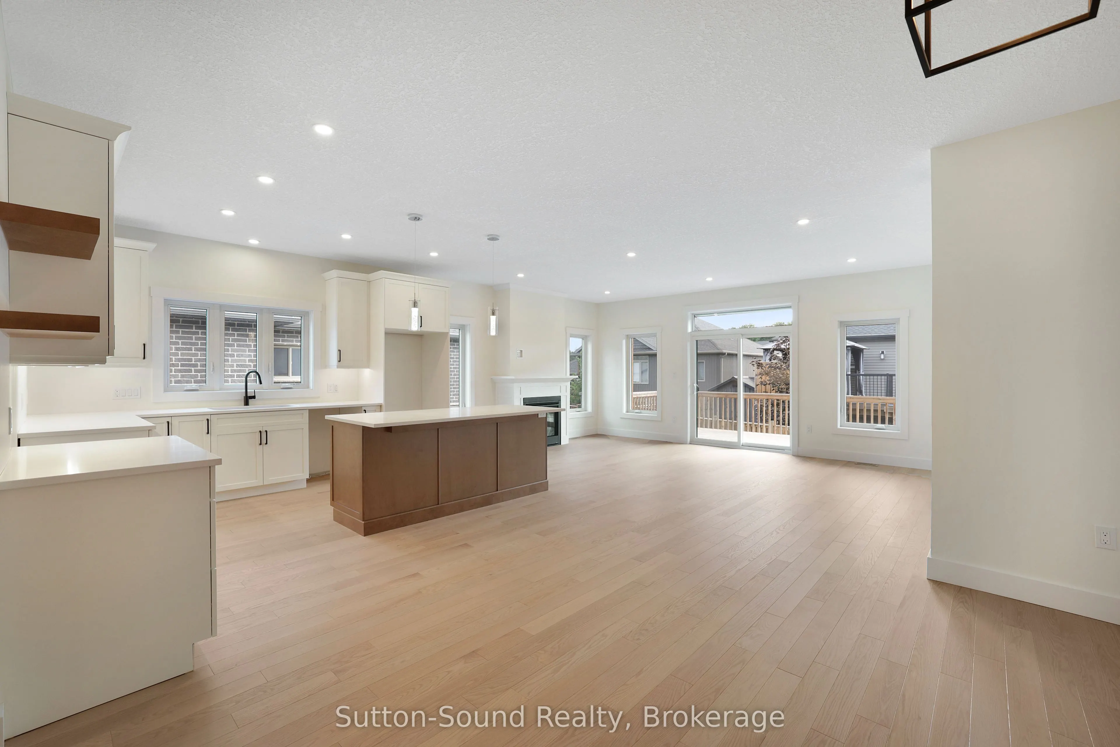 325 6TH Avenue W