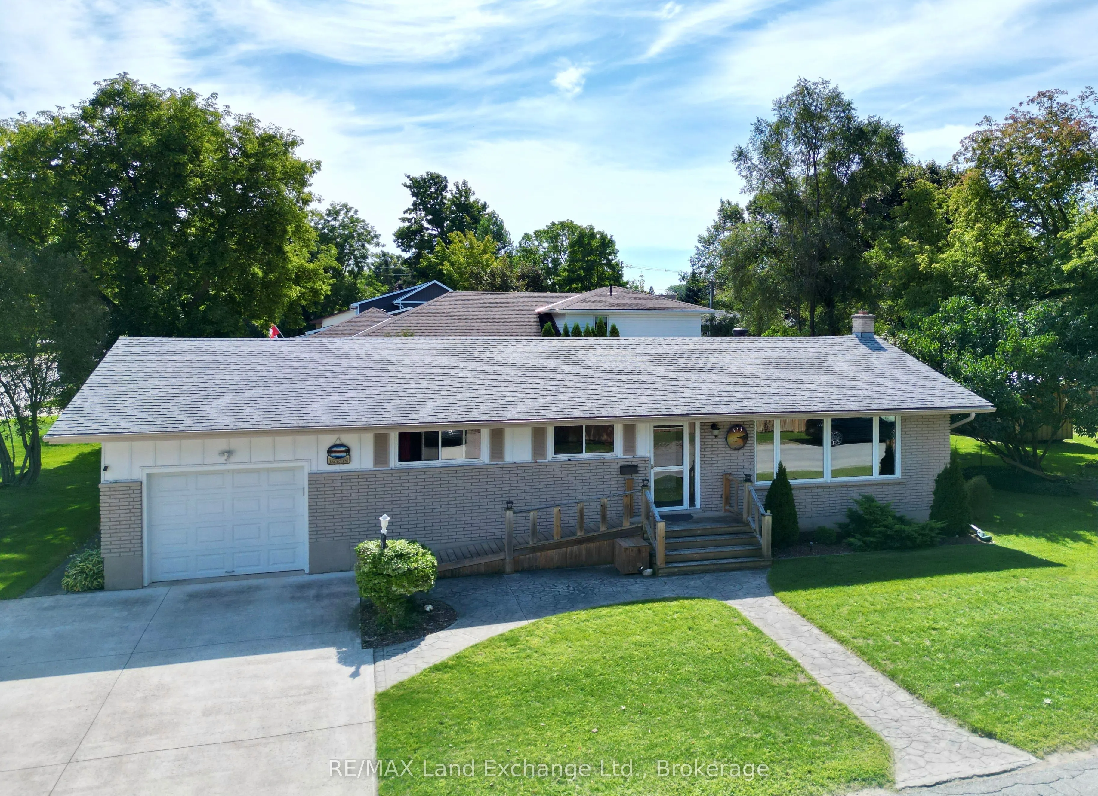 633 Wellington Street