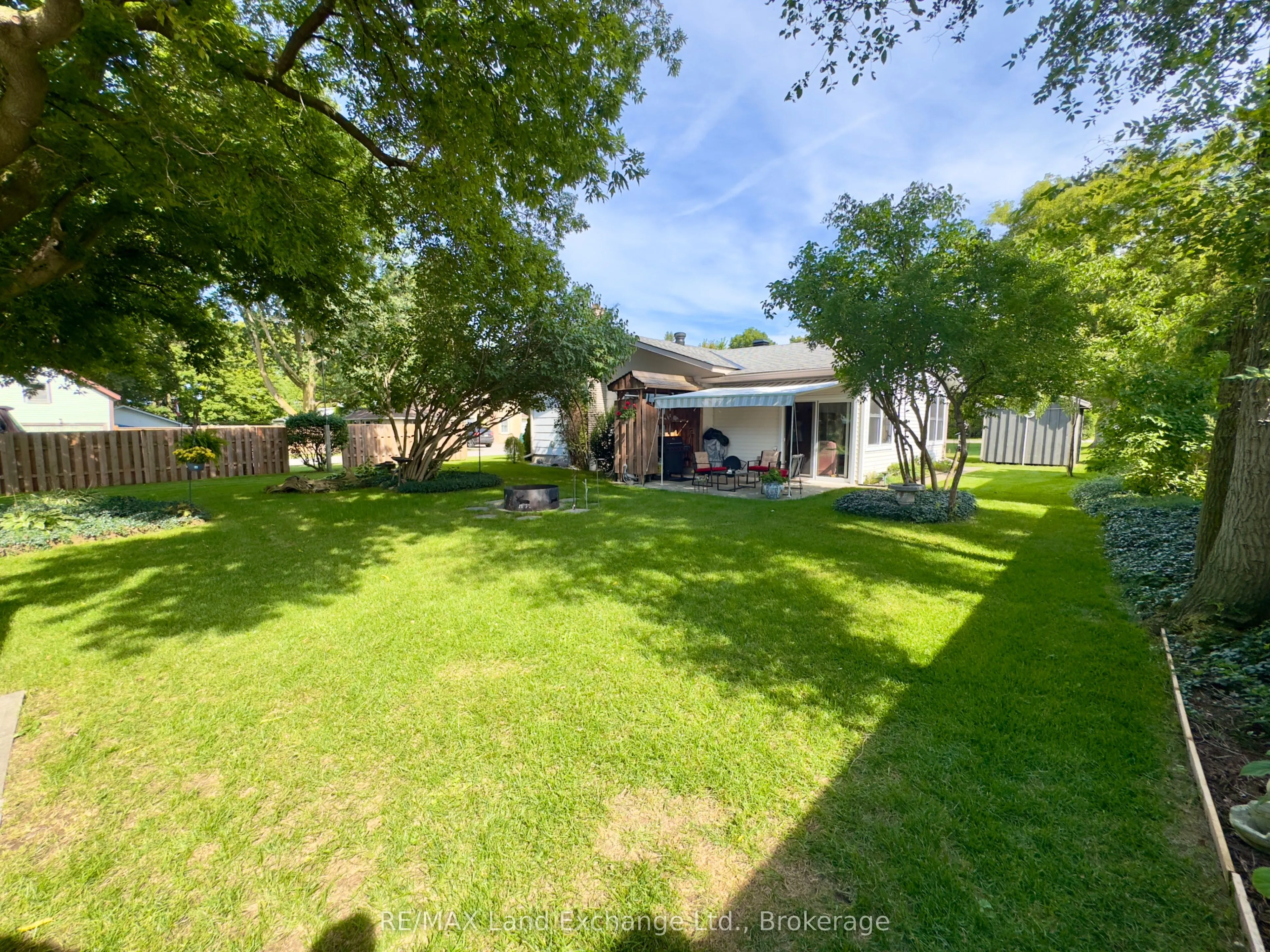 633 Wellington Street